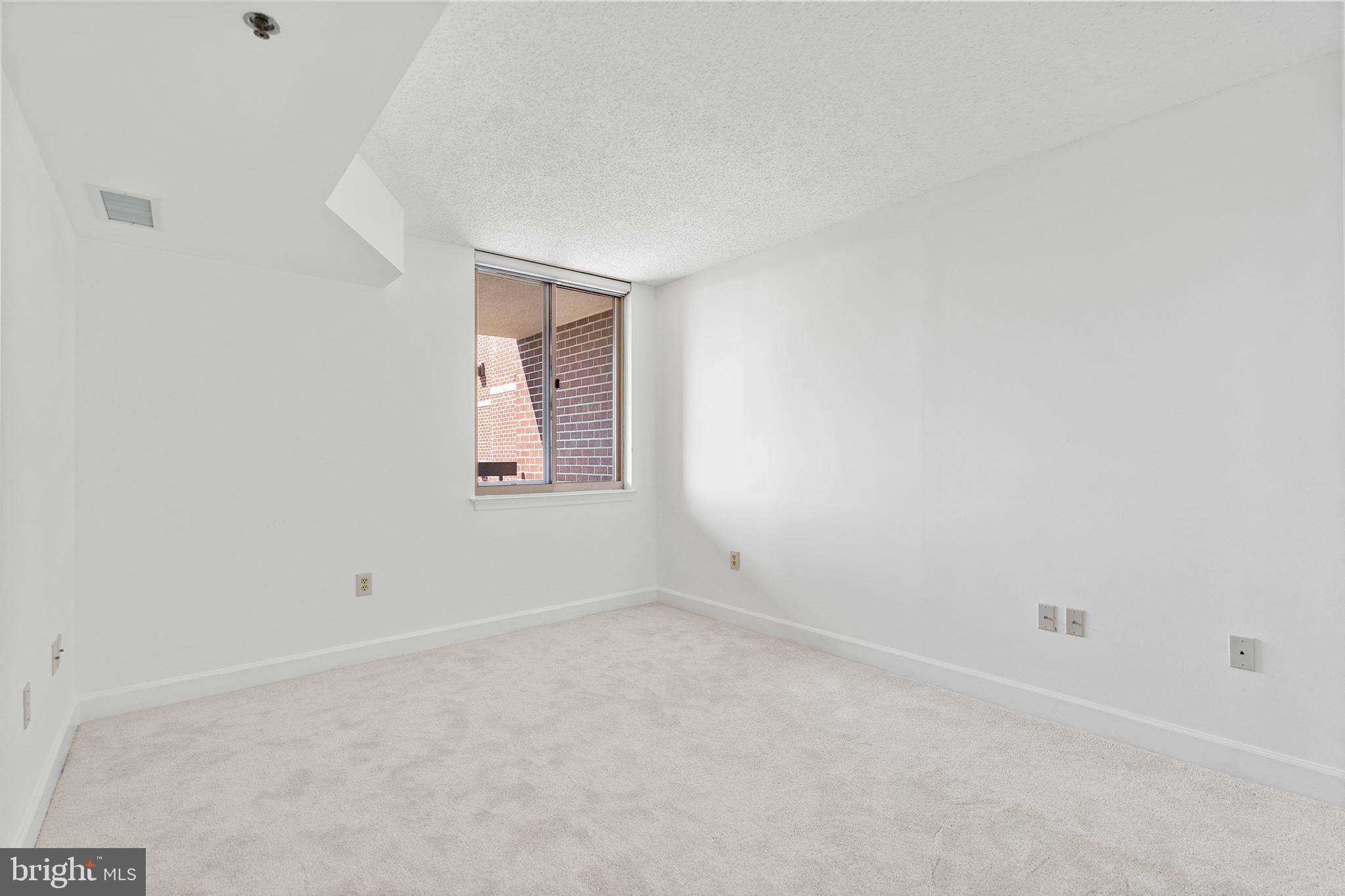 THE WILLIAMSBURG - Residential Lease