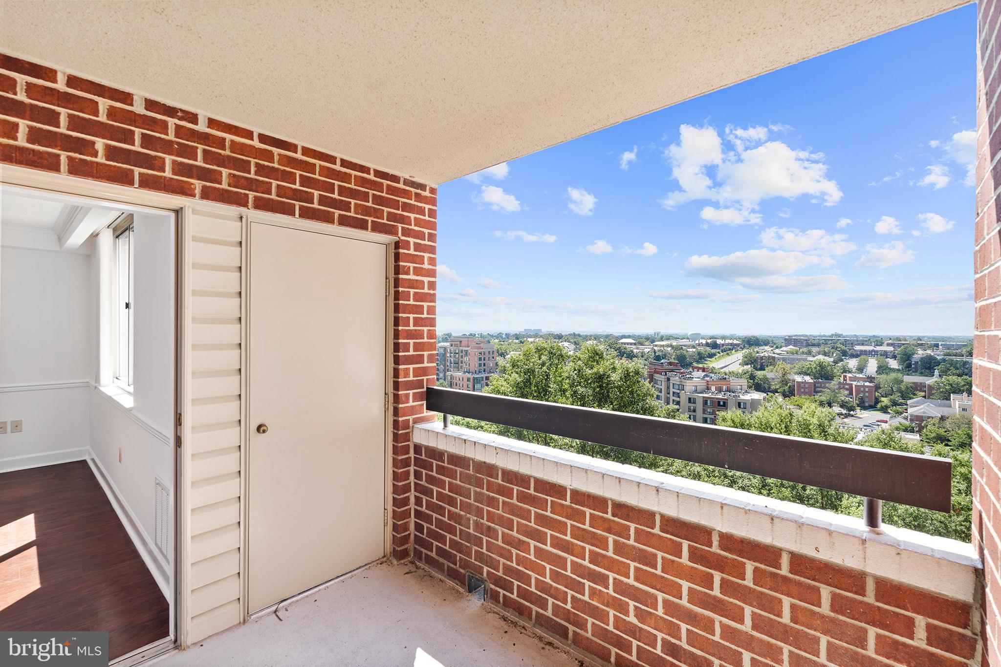 THE WILLIAMSBURG - Residential Lease