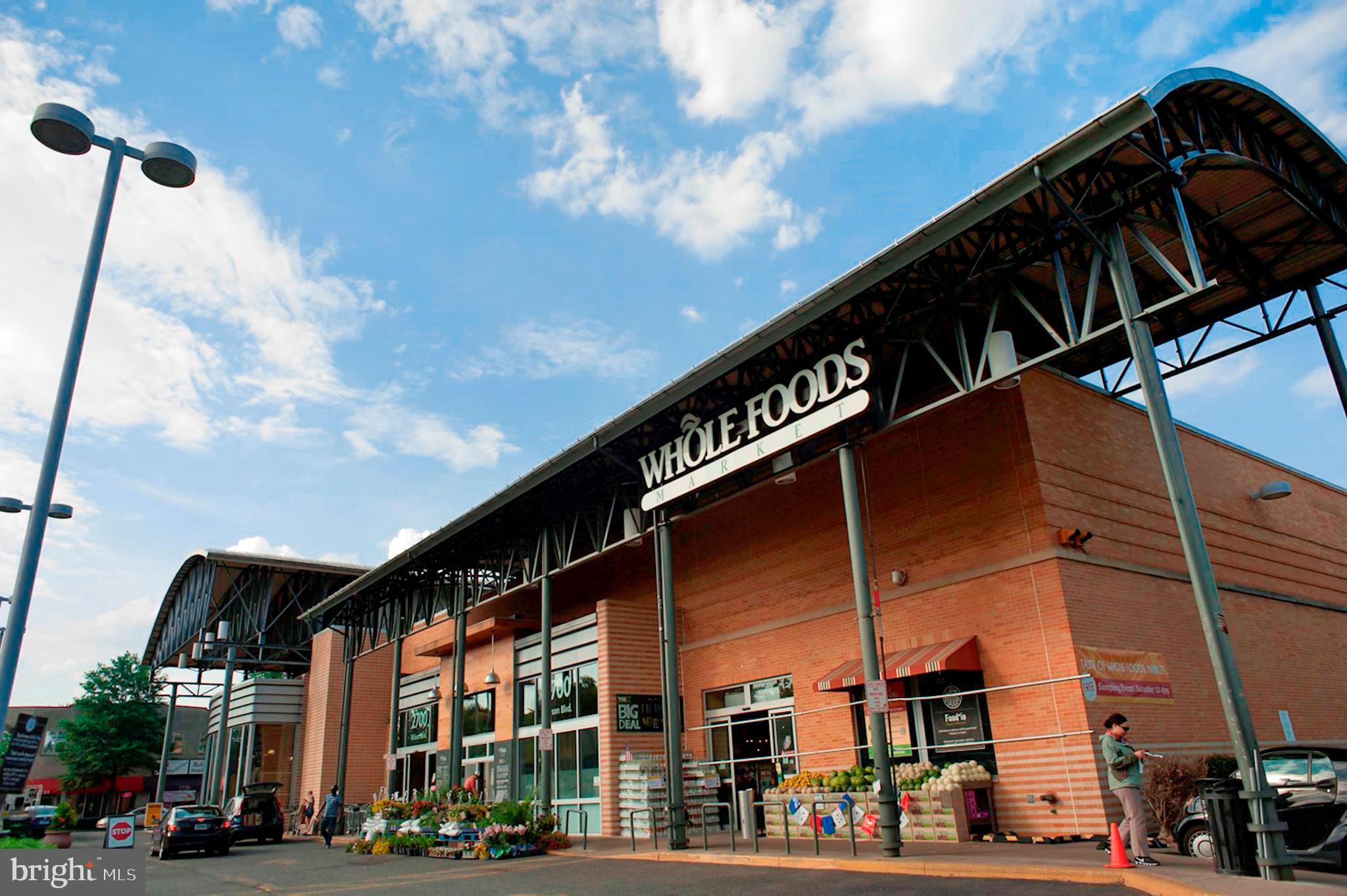 THE WILLIAMSBURG - Residential Lease