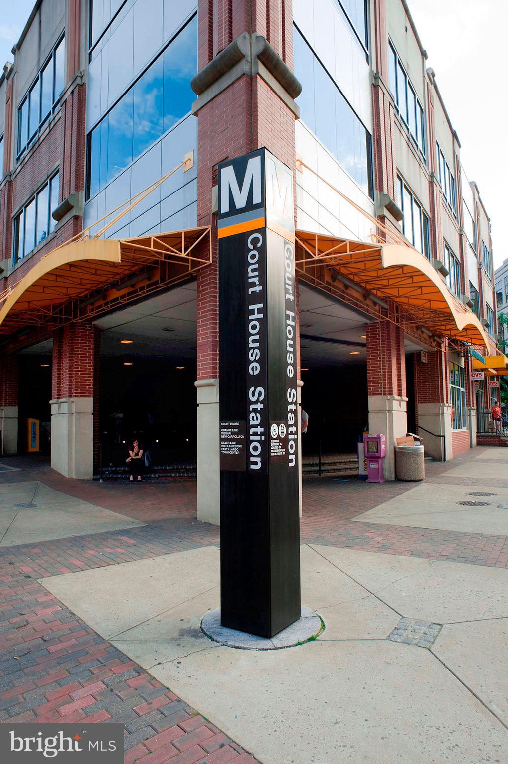 THE WILLIAMSBURG - Residential Lease