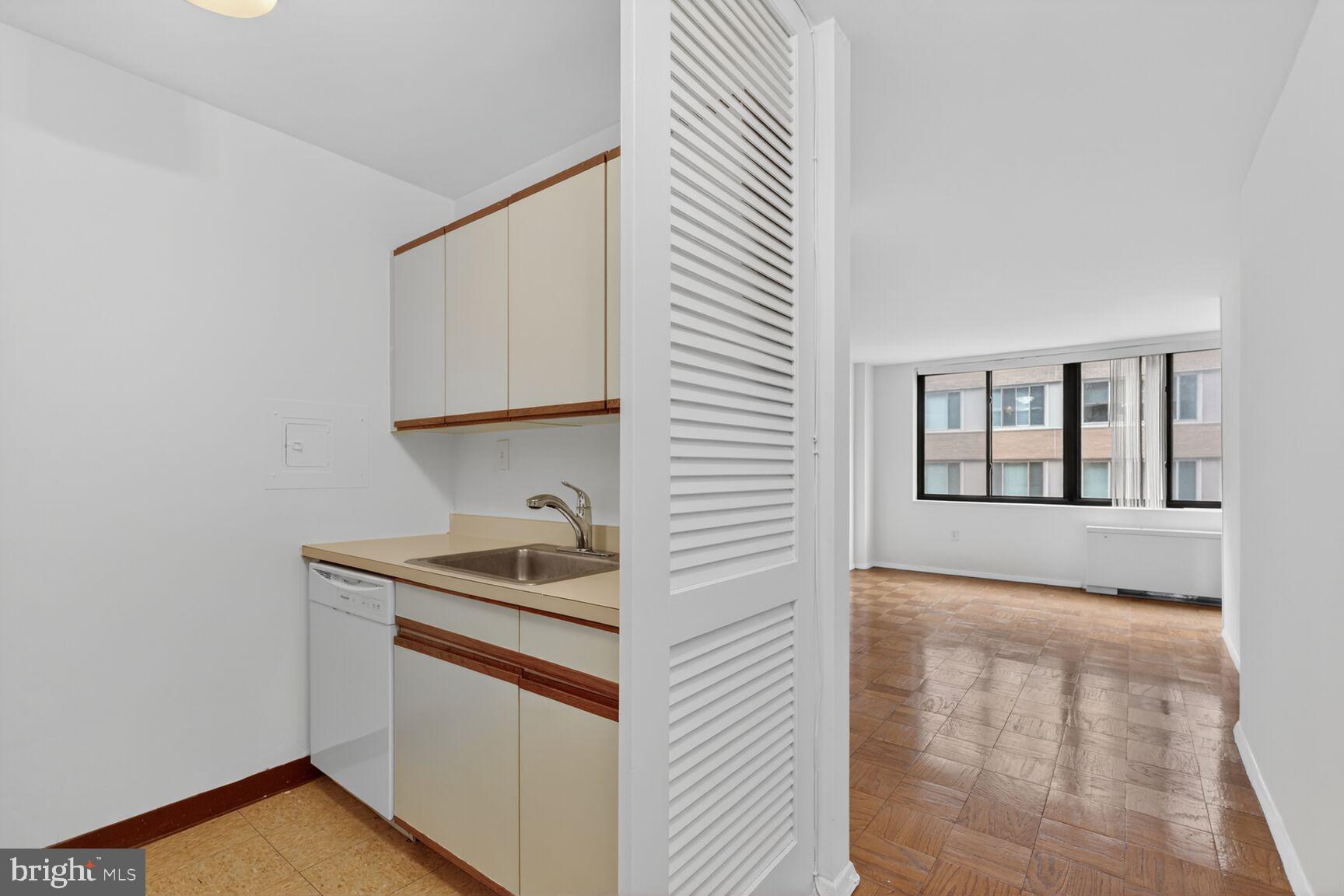 2030 F STREET NW 411