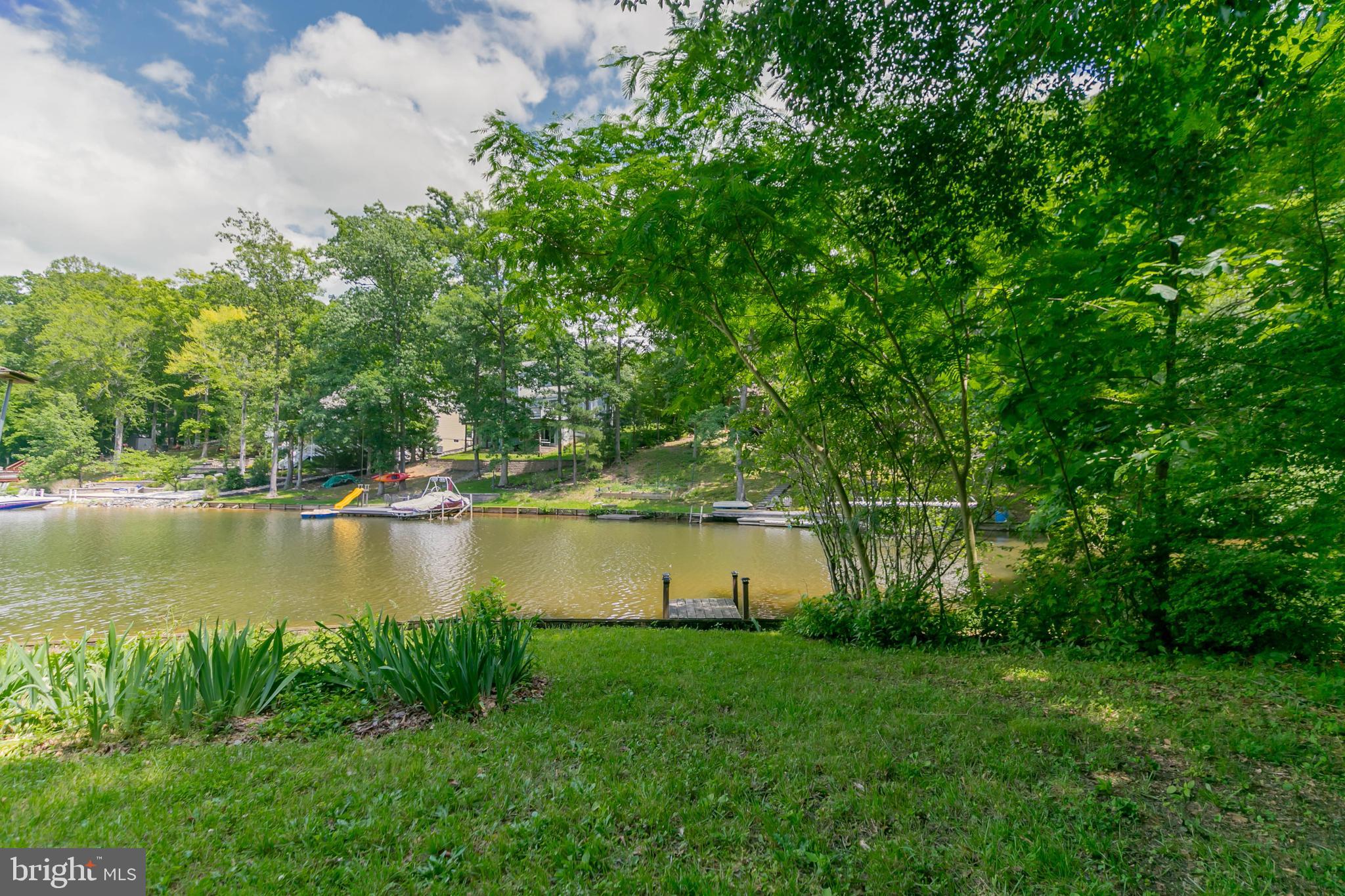 LAKE LAND OR - Residential