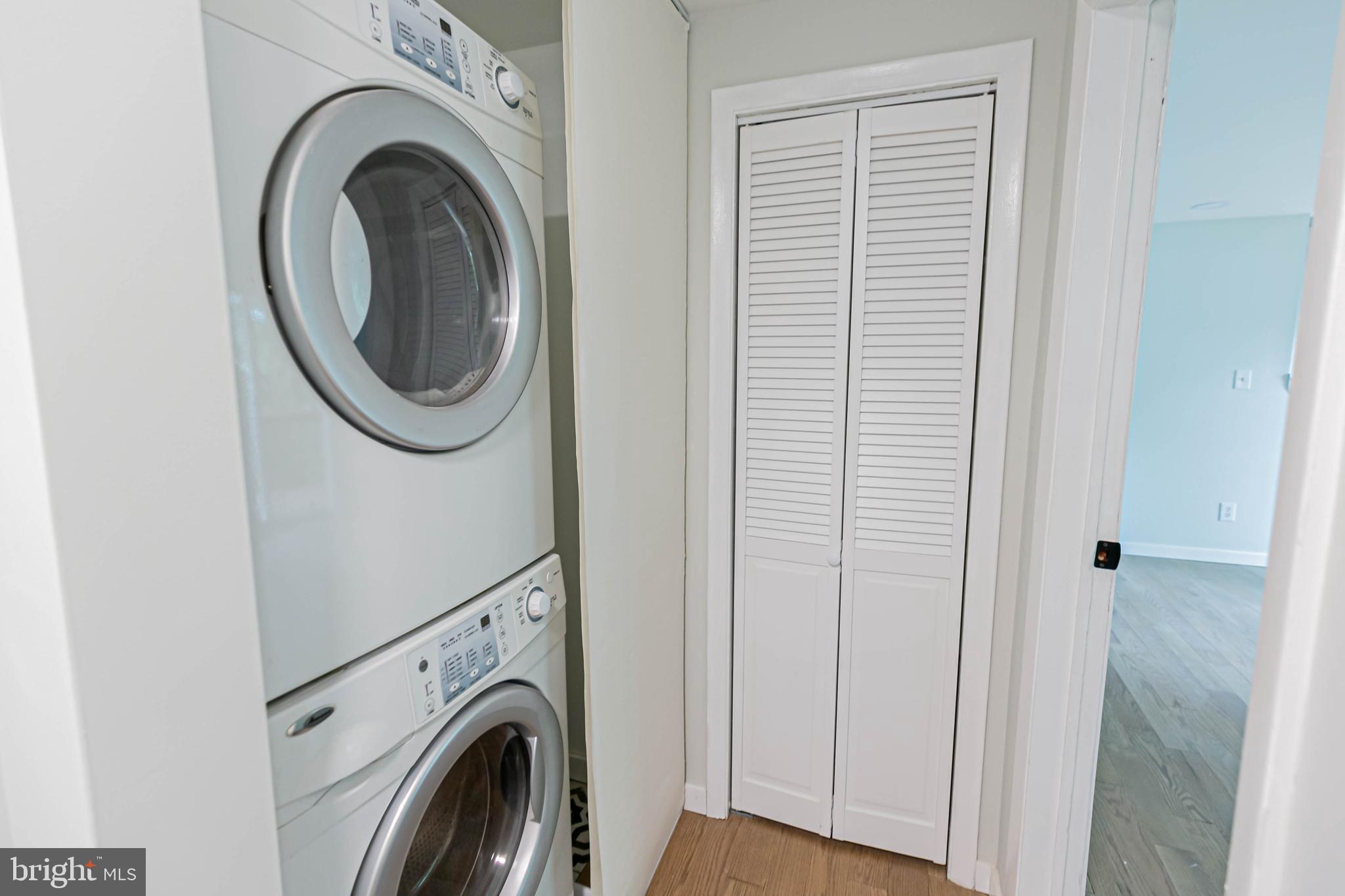 LAKE LAND OR - Residential