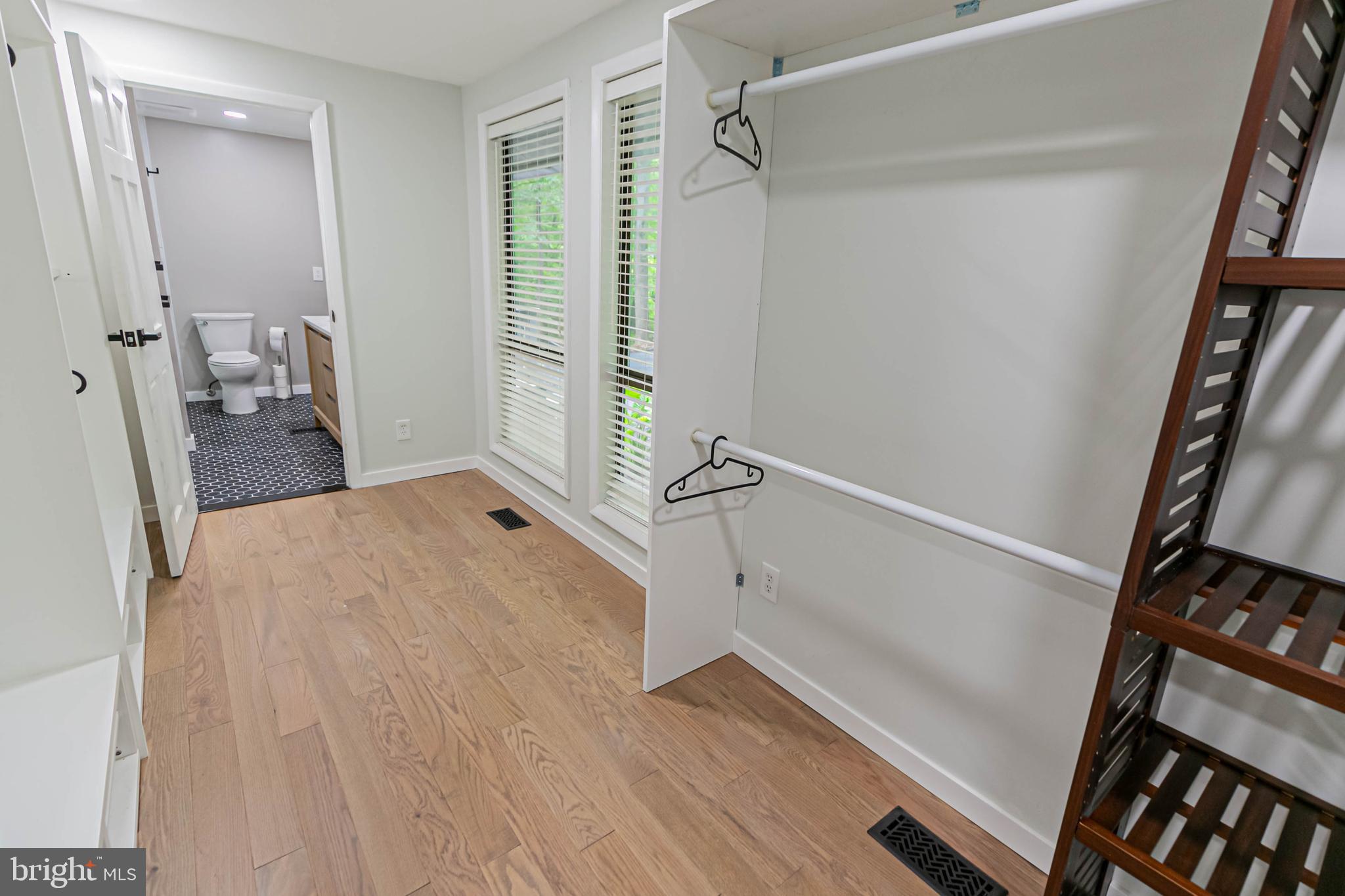 LAKE LAND OR - Residential