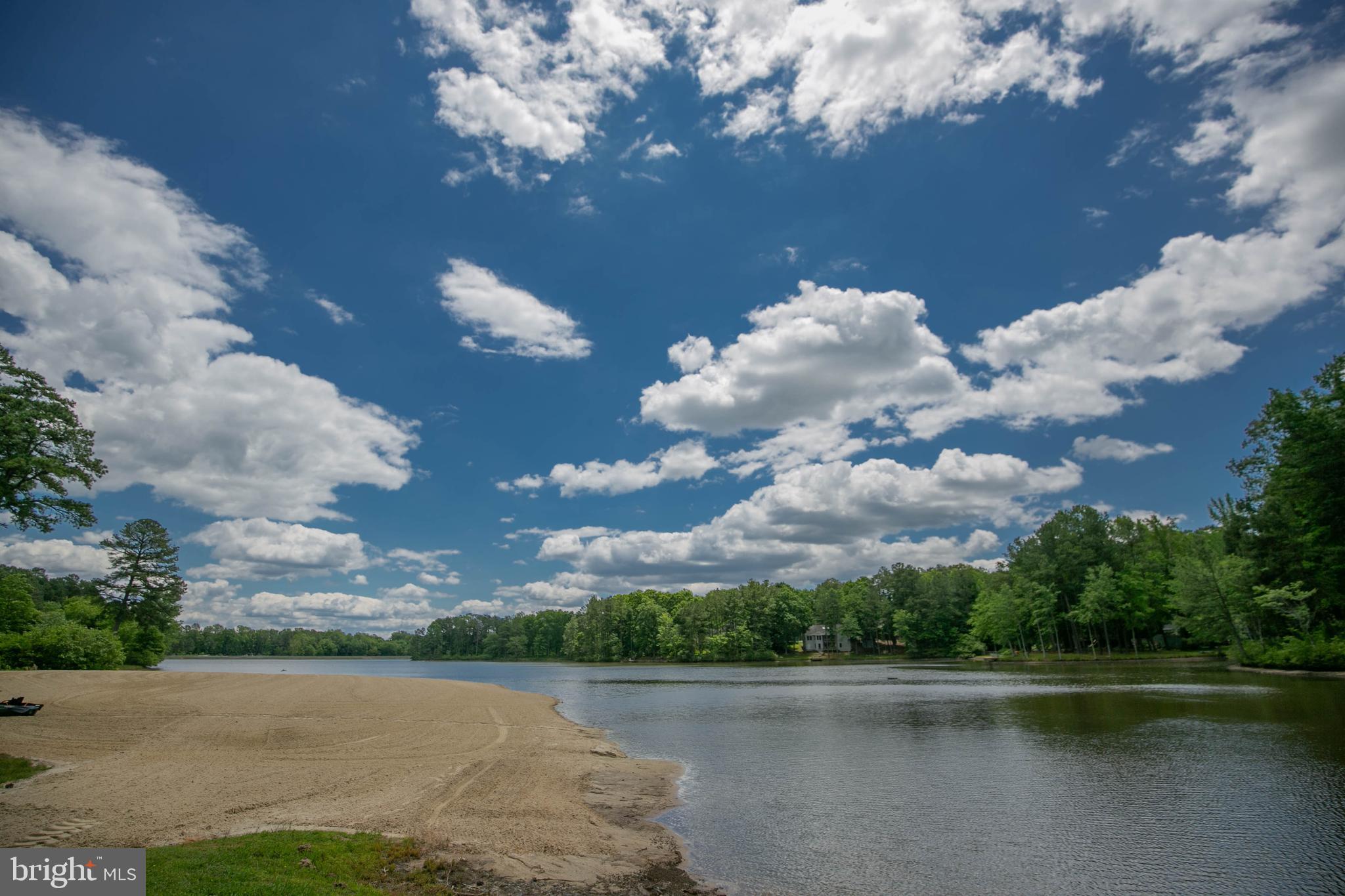 LAKE LAND OR - Residential