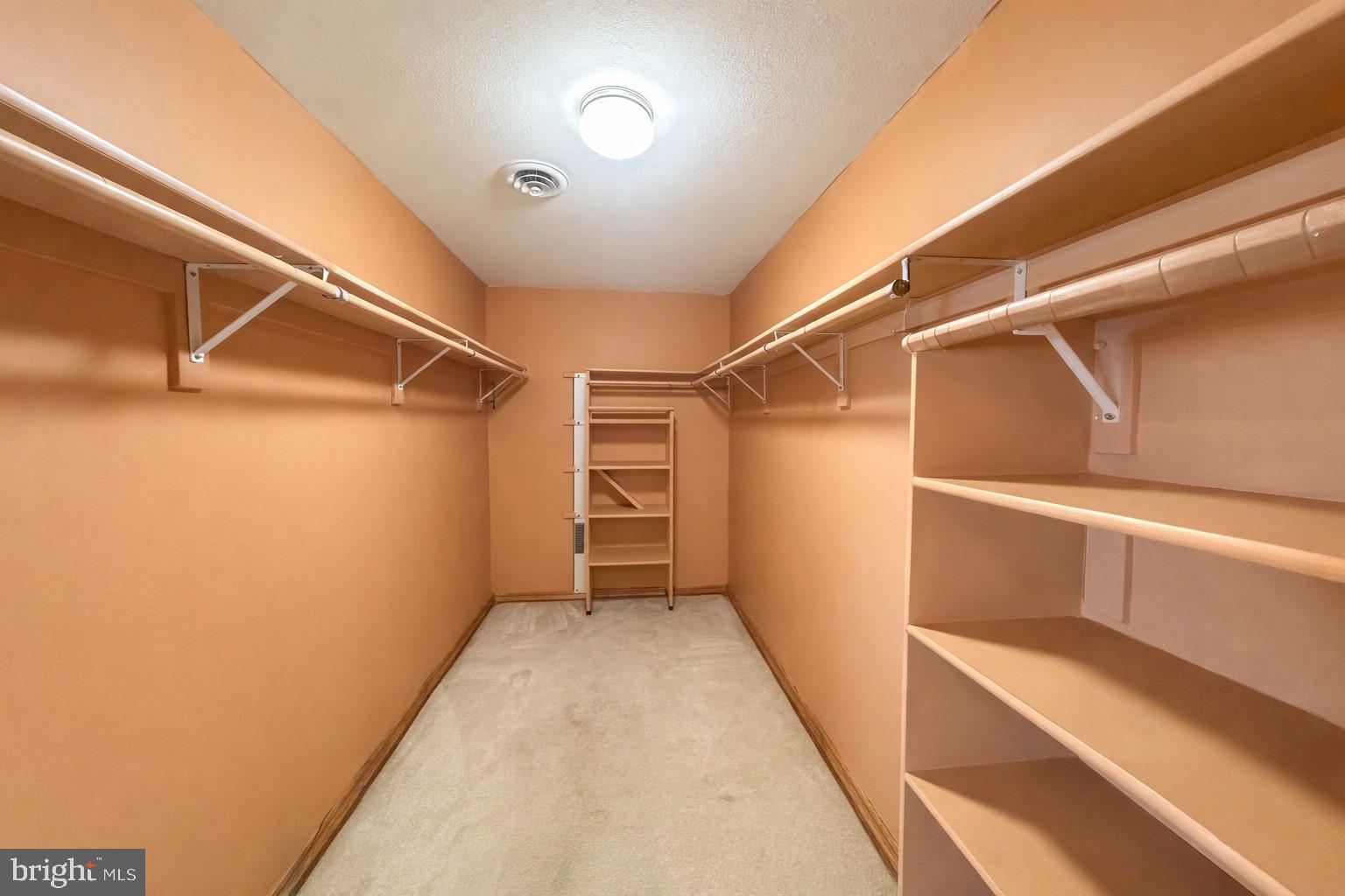 VILLAGE NORTH - Residential