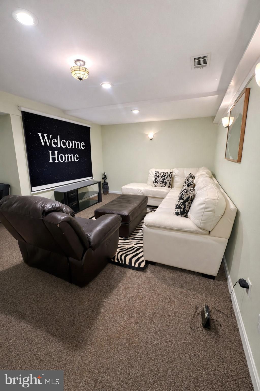 VILLAGE NORTH - Residential