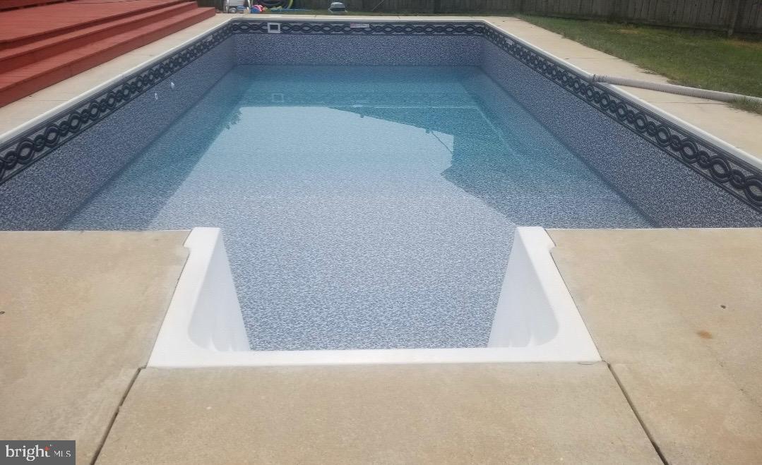 VILLAGE NORTH - Residential