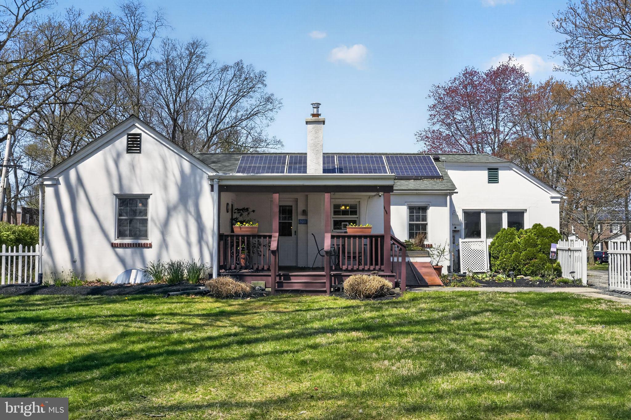 NORRISTOWN - Residential