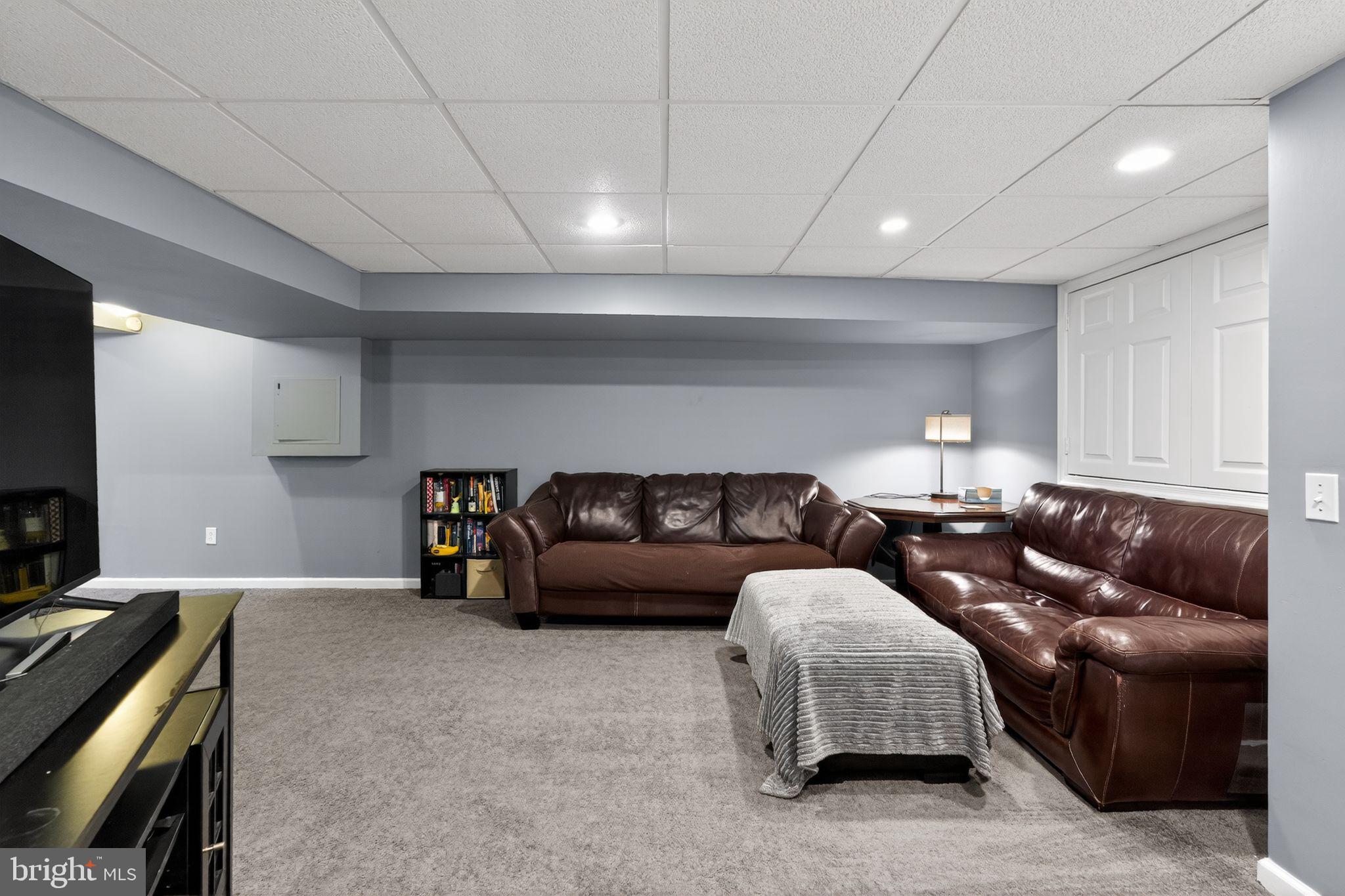 NORRISTOWN - Residential