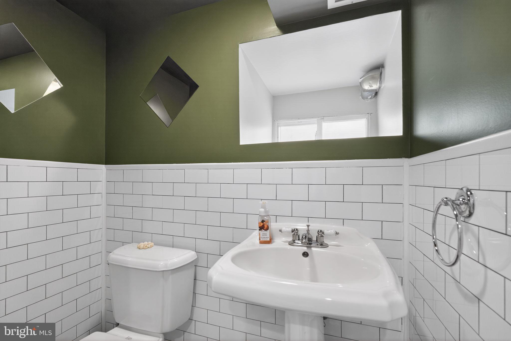 NORRISTOWN - Residential