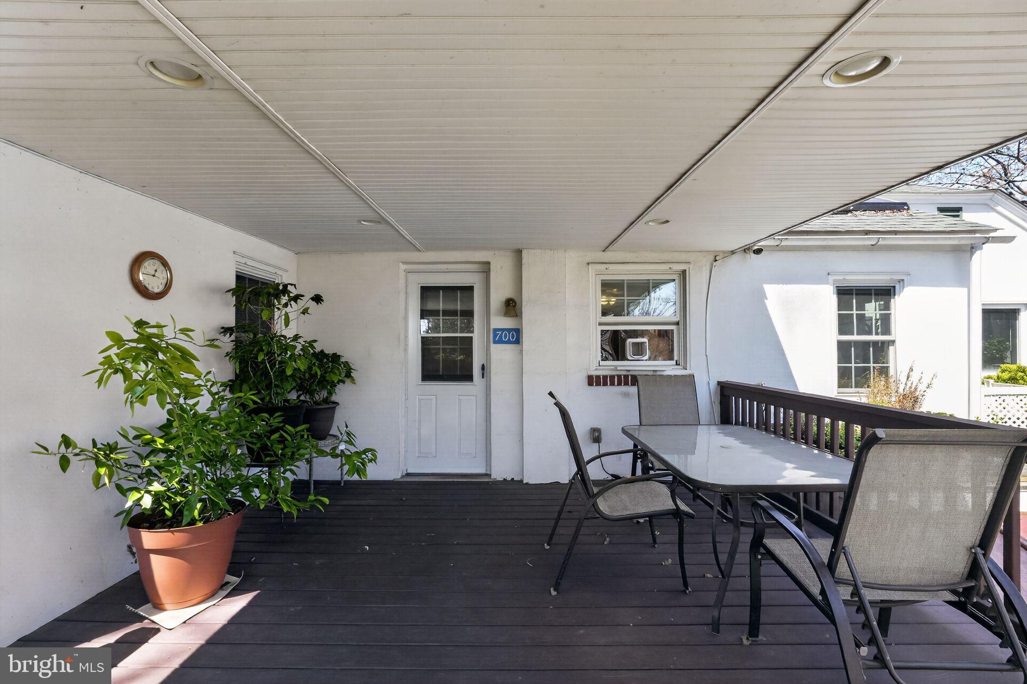 NORRISTOWN - Residential