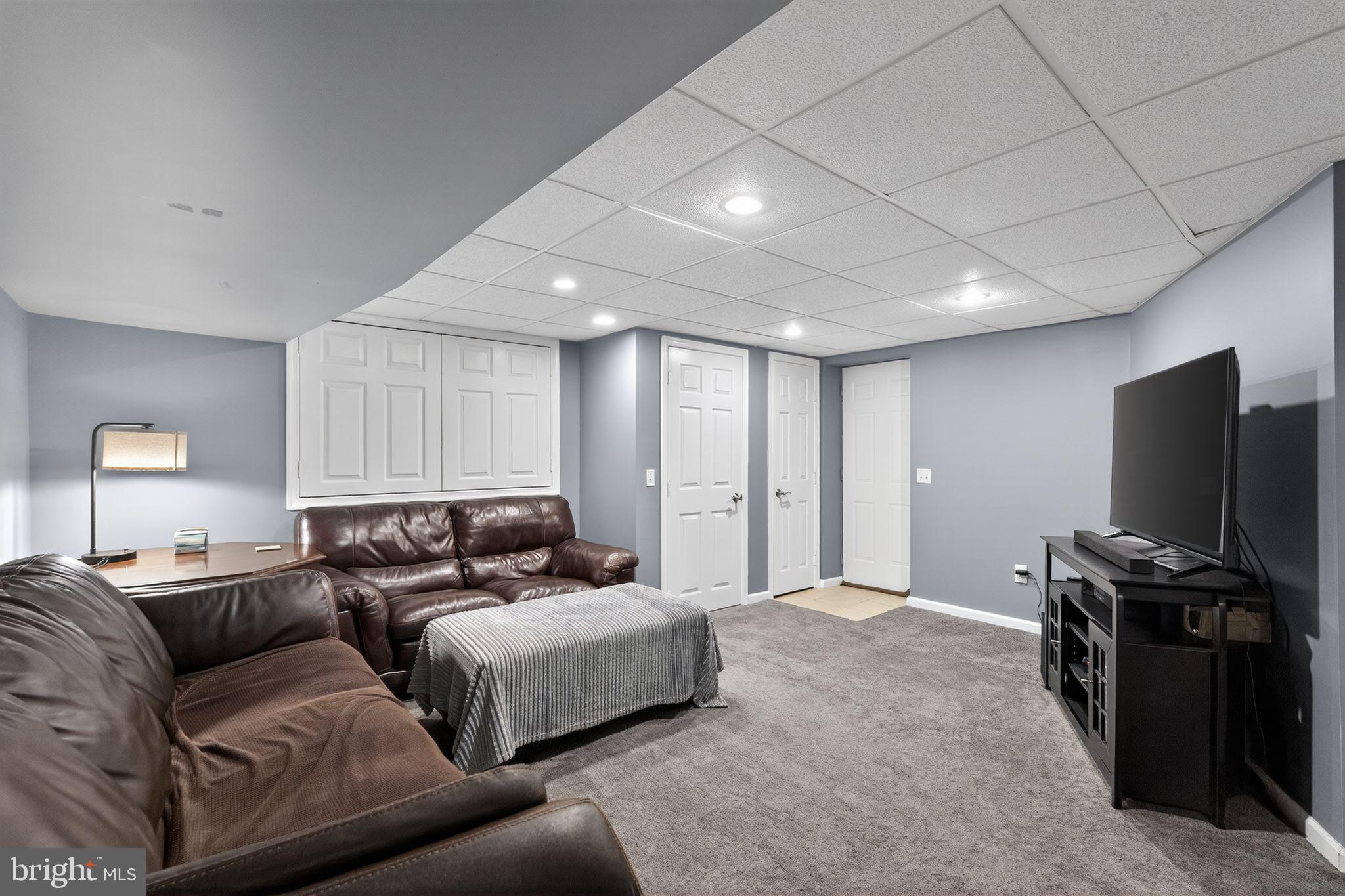 NORRISTOWN - Residential