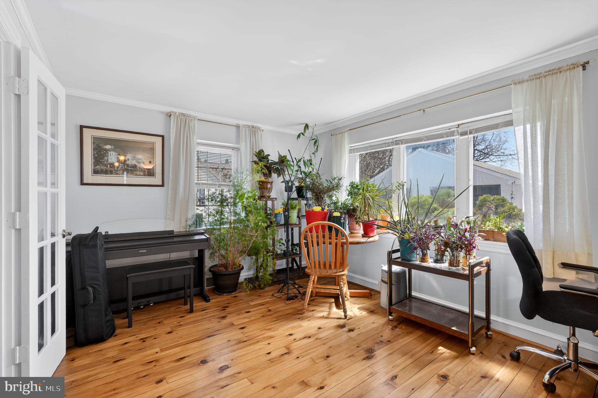 NORRISTOWN - Residential