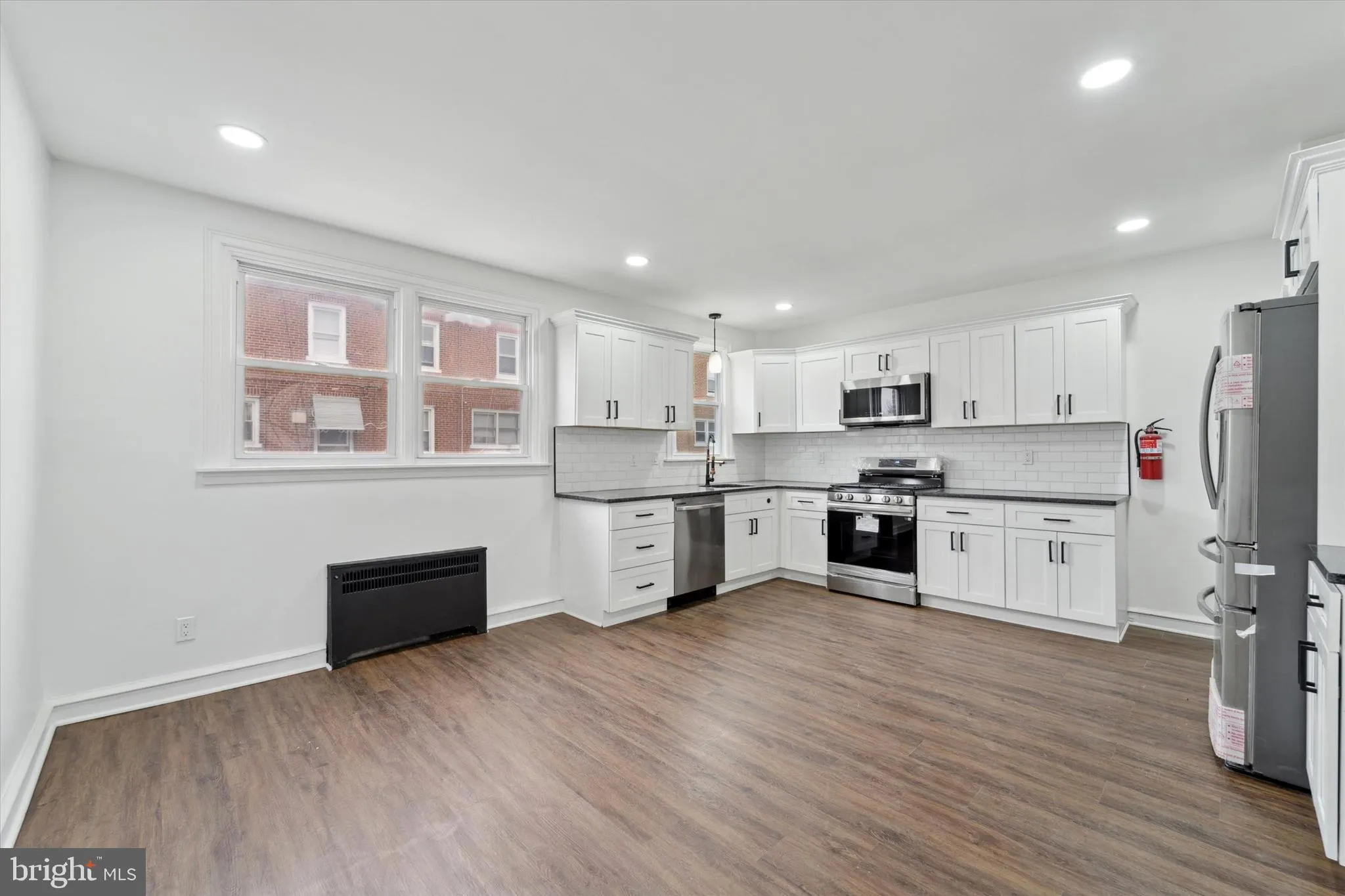 Philadelphia, Pennsylvania 19150, United States, 3 Bedrooms Bedrooms, ,2 BathroomsBathrooms,Residential,Active,4342