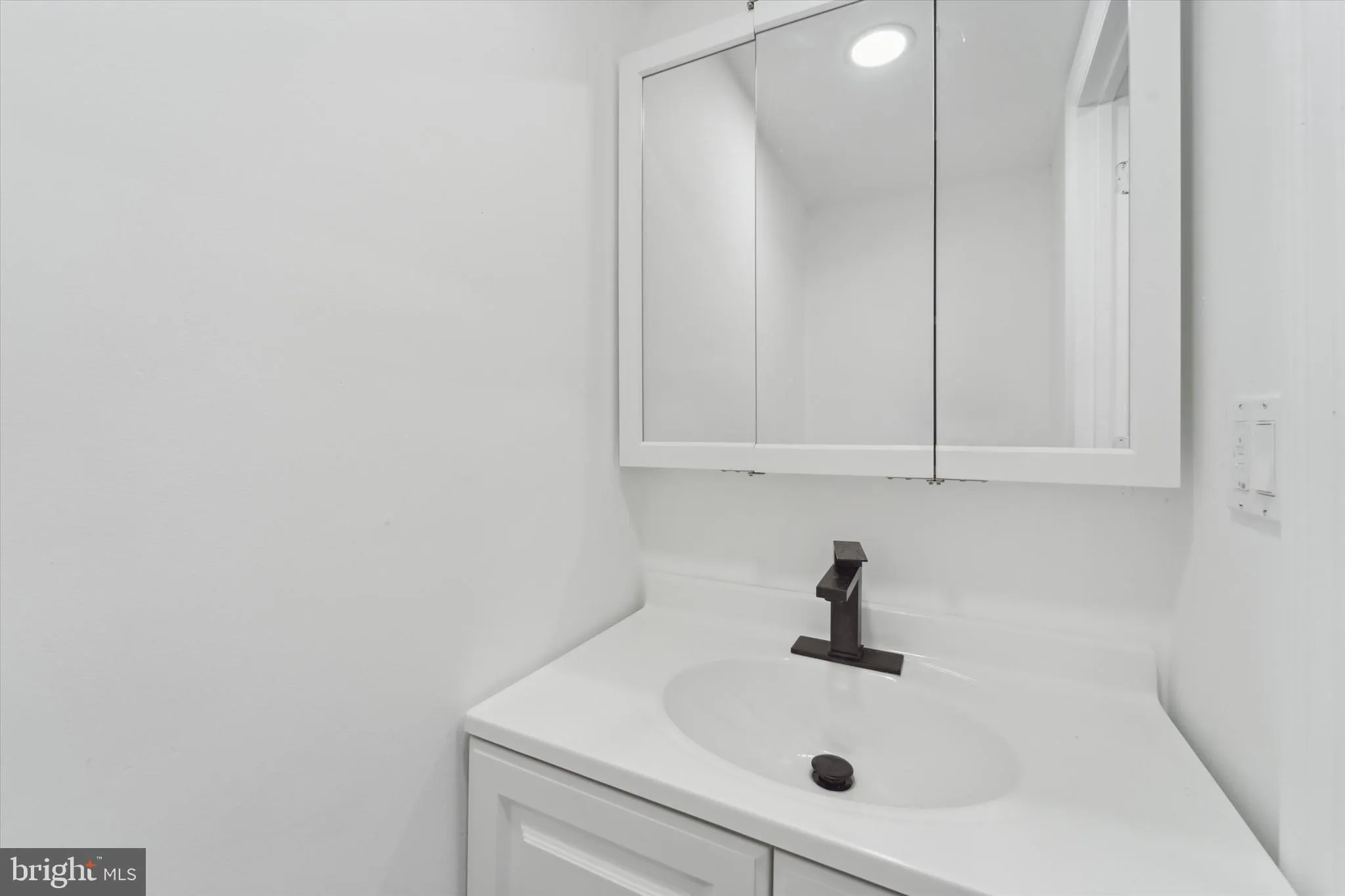 Philadelphia, Pennsylvania 19150, United States, 3 Bedrooms Bedrooms, ,2 BathroomsBathrooms,Residential,Active,4342