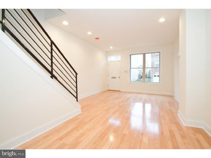 POINT BREEZE - Residential