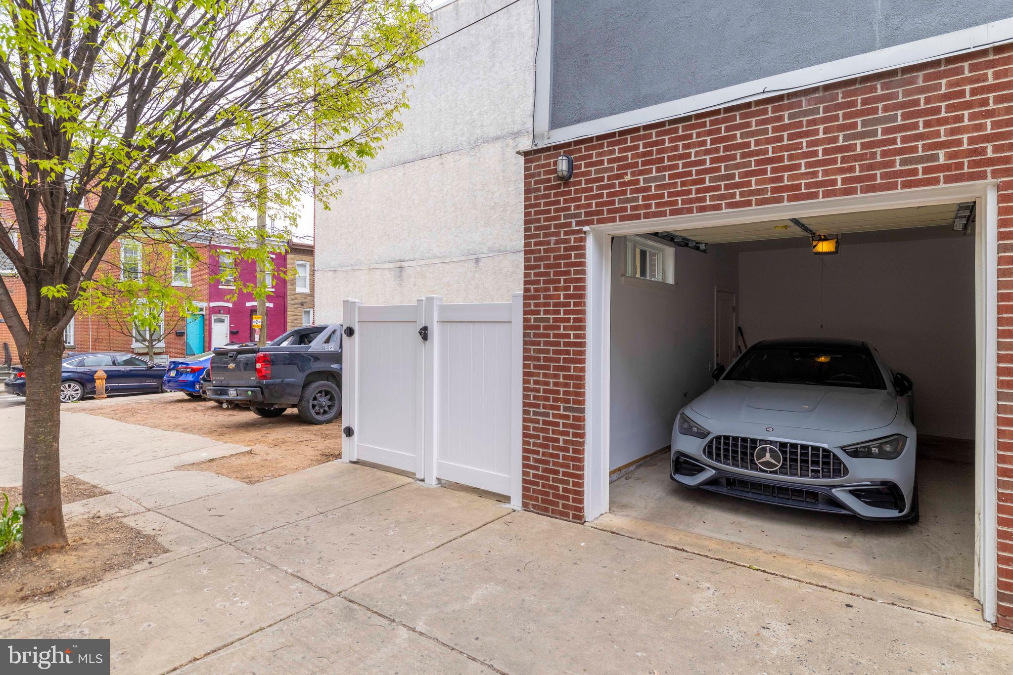 FAIRMOUNT - Residential