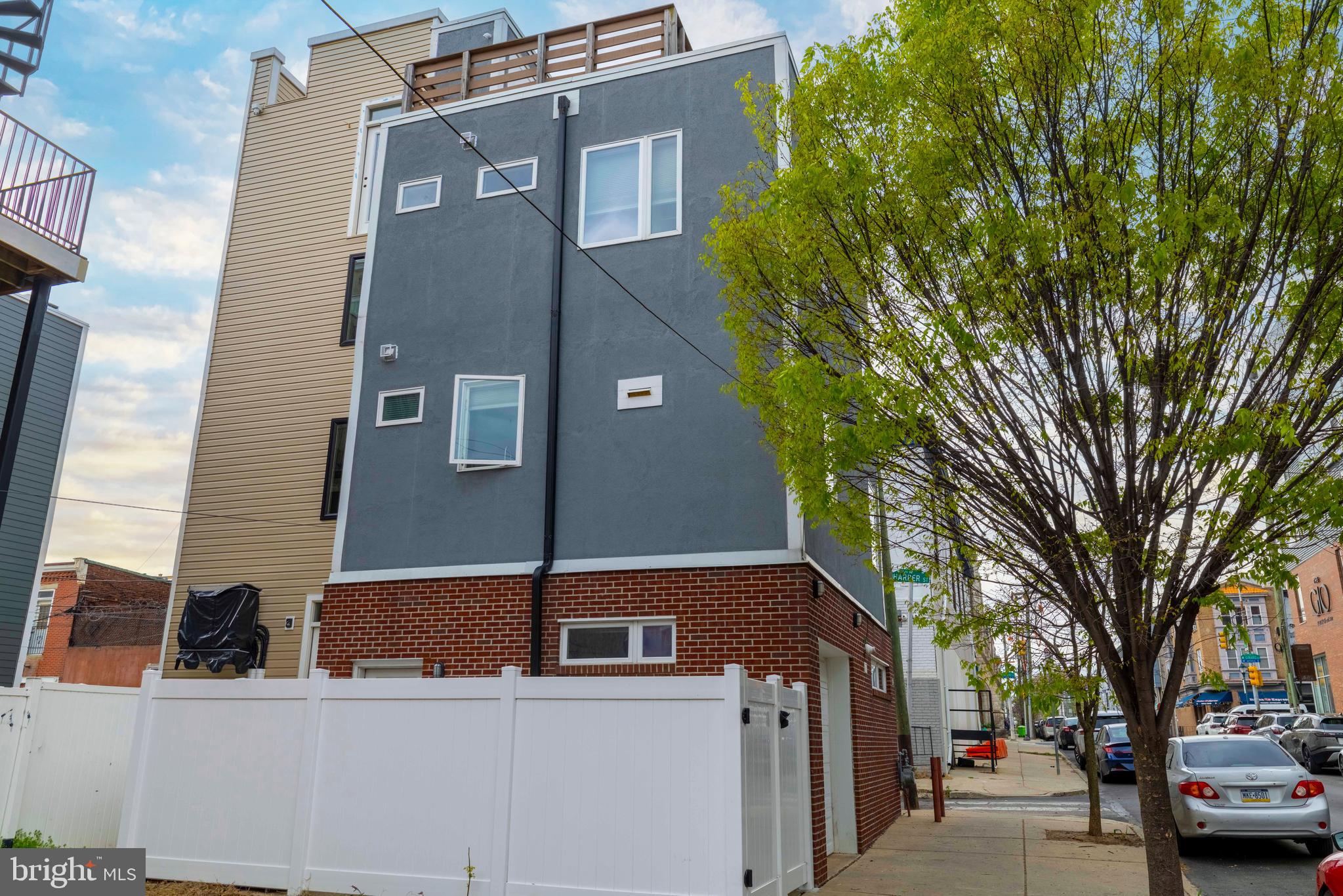 FAIRMOUNT - Residential