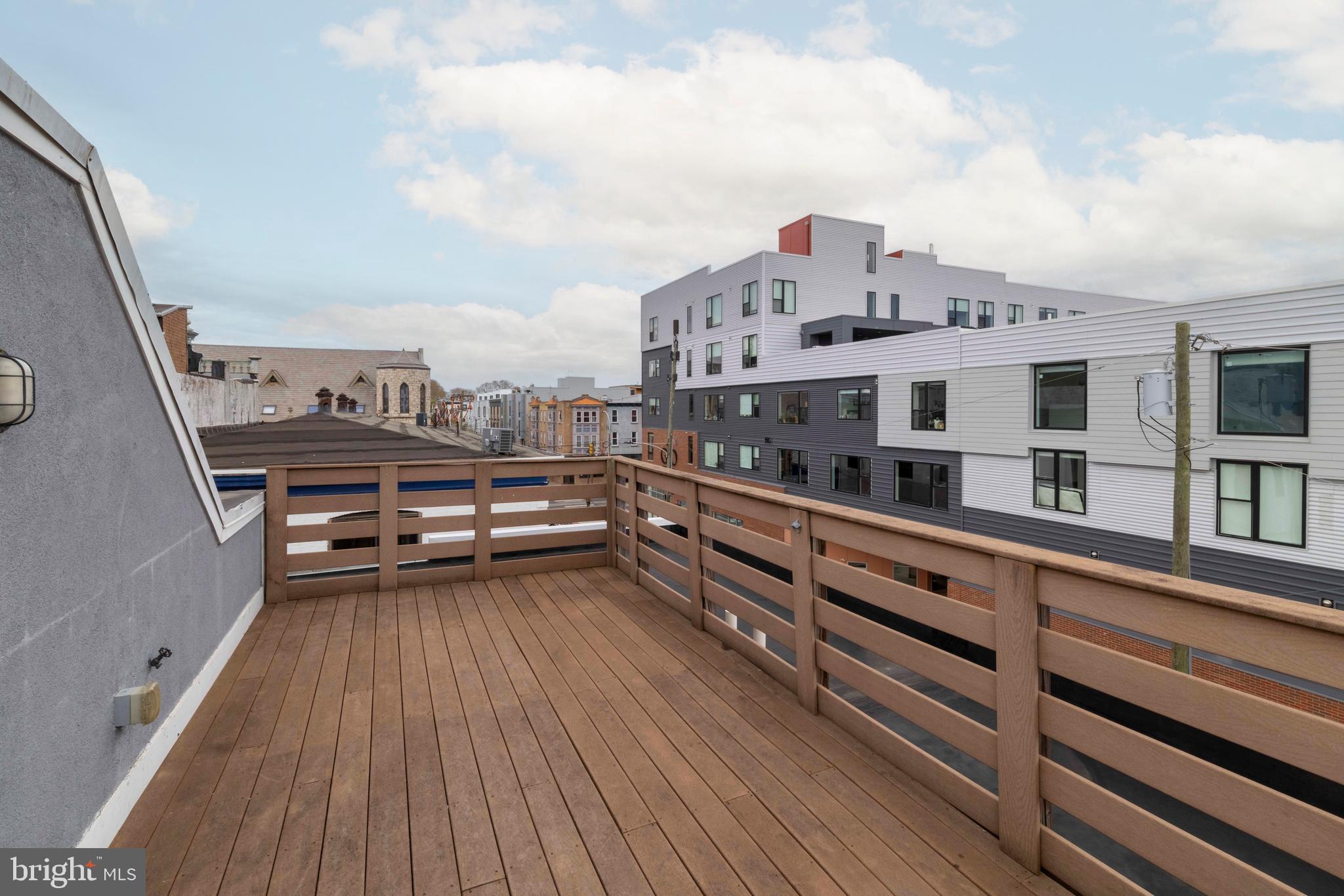 FAIRMOUNT - Residential