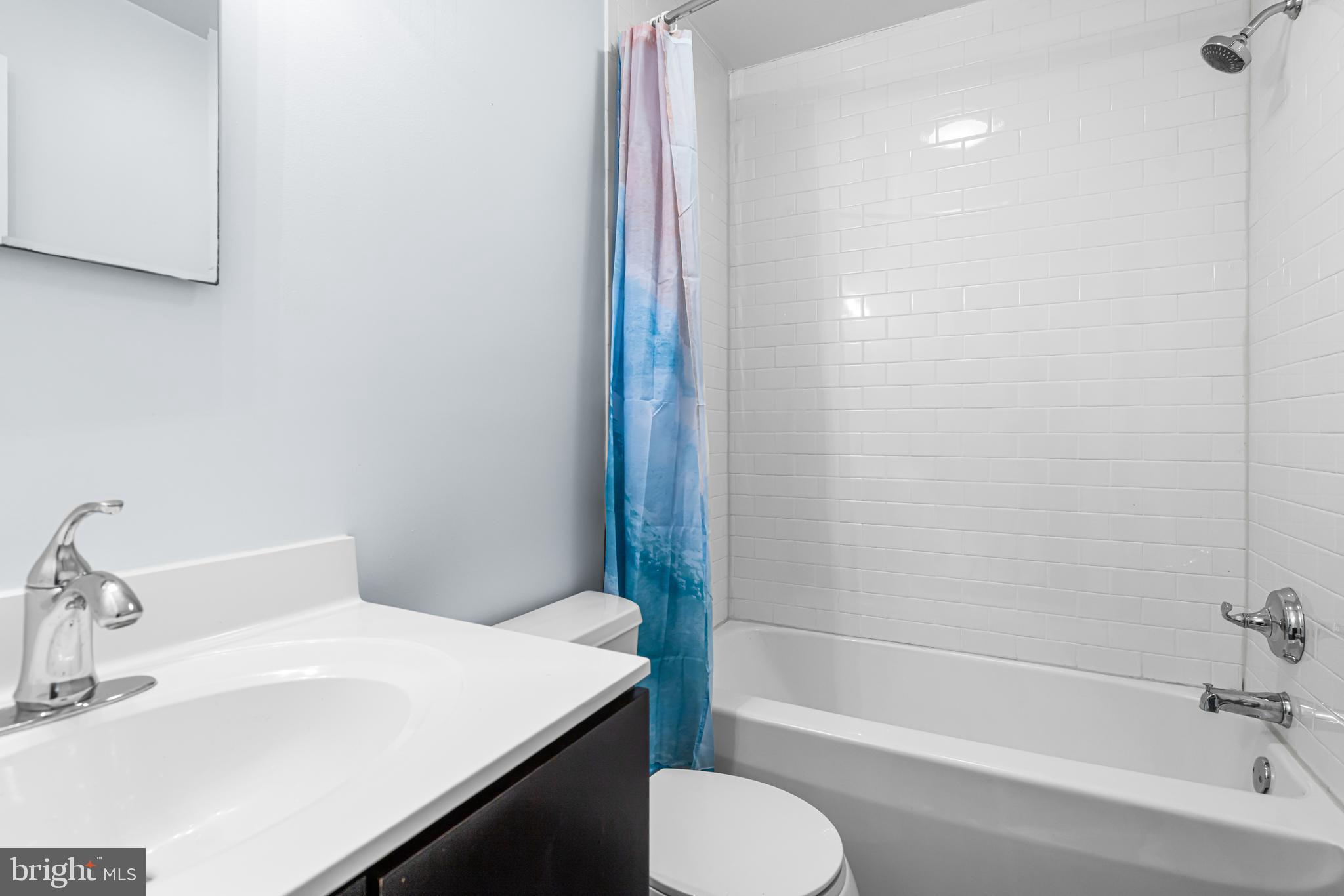 FAIRMOUNT - Residential