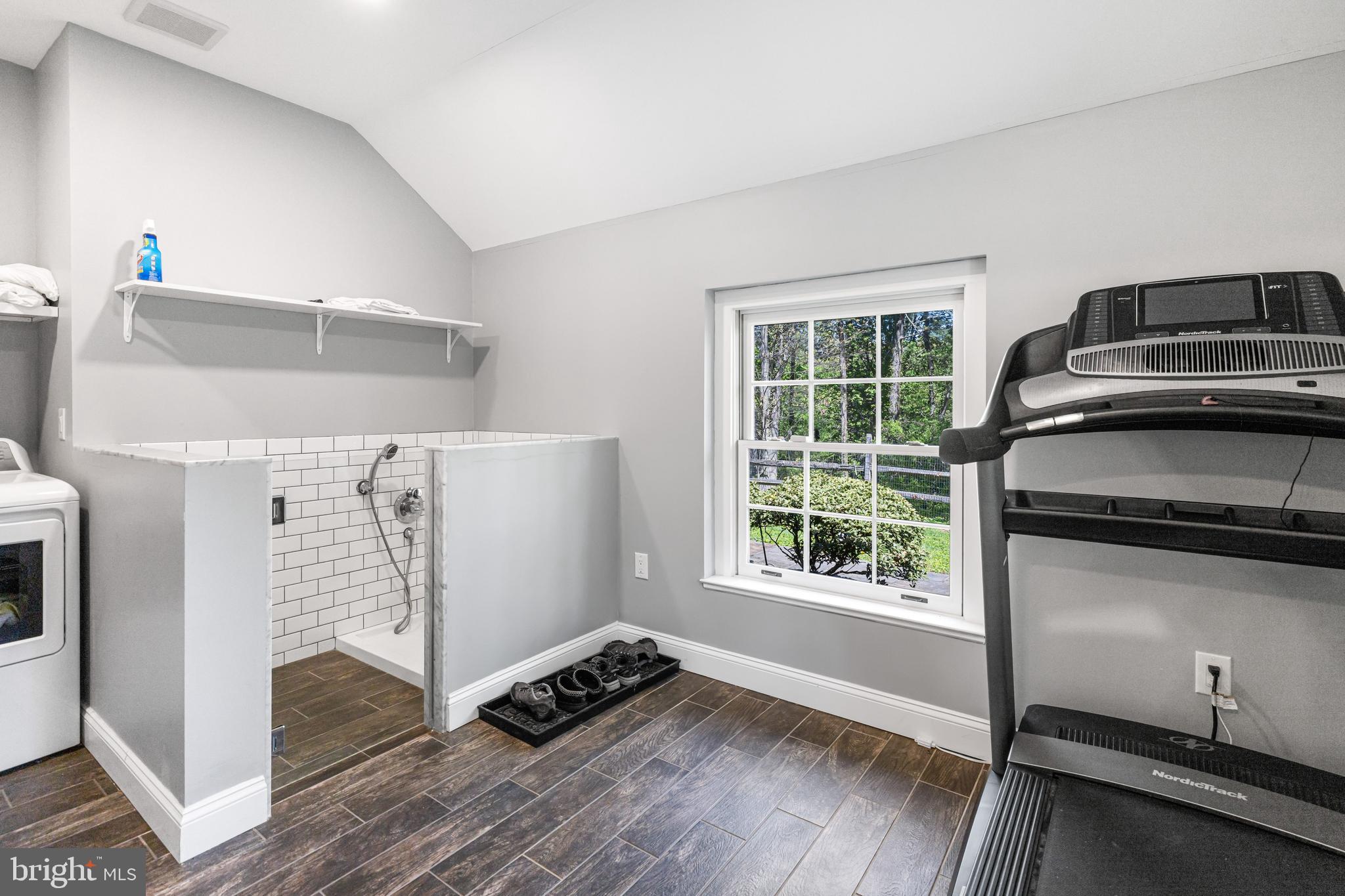 LAFAYETTE HILL - Residential