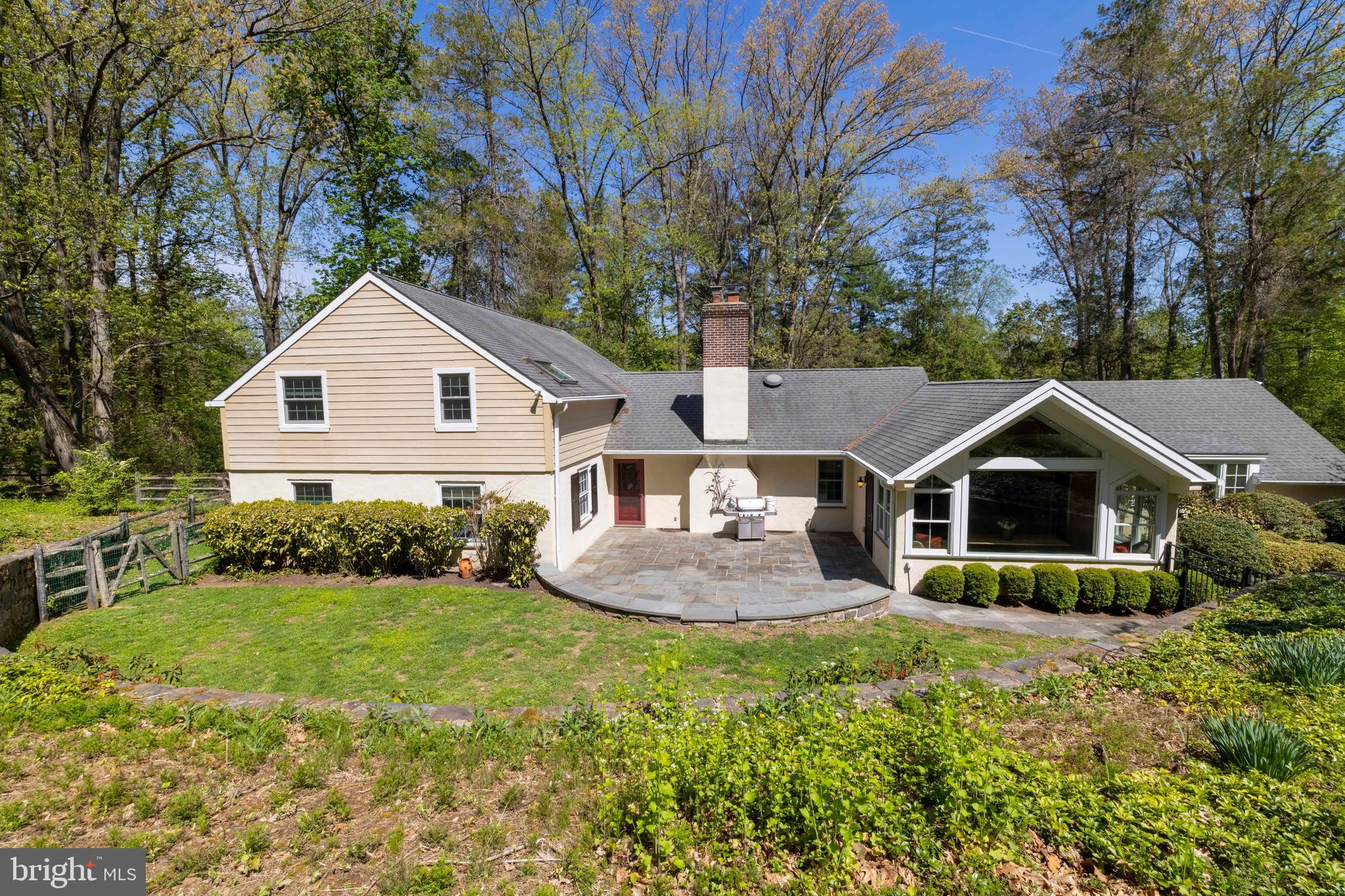 LAFAYETTE HILL - Residential