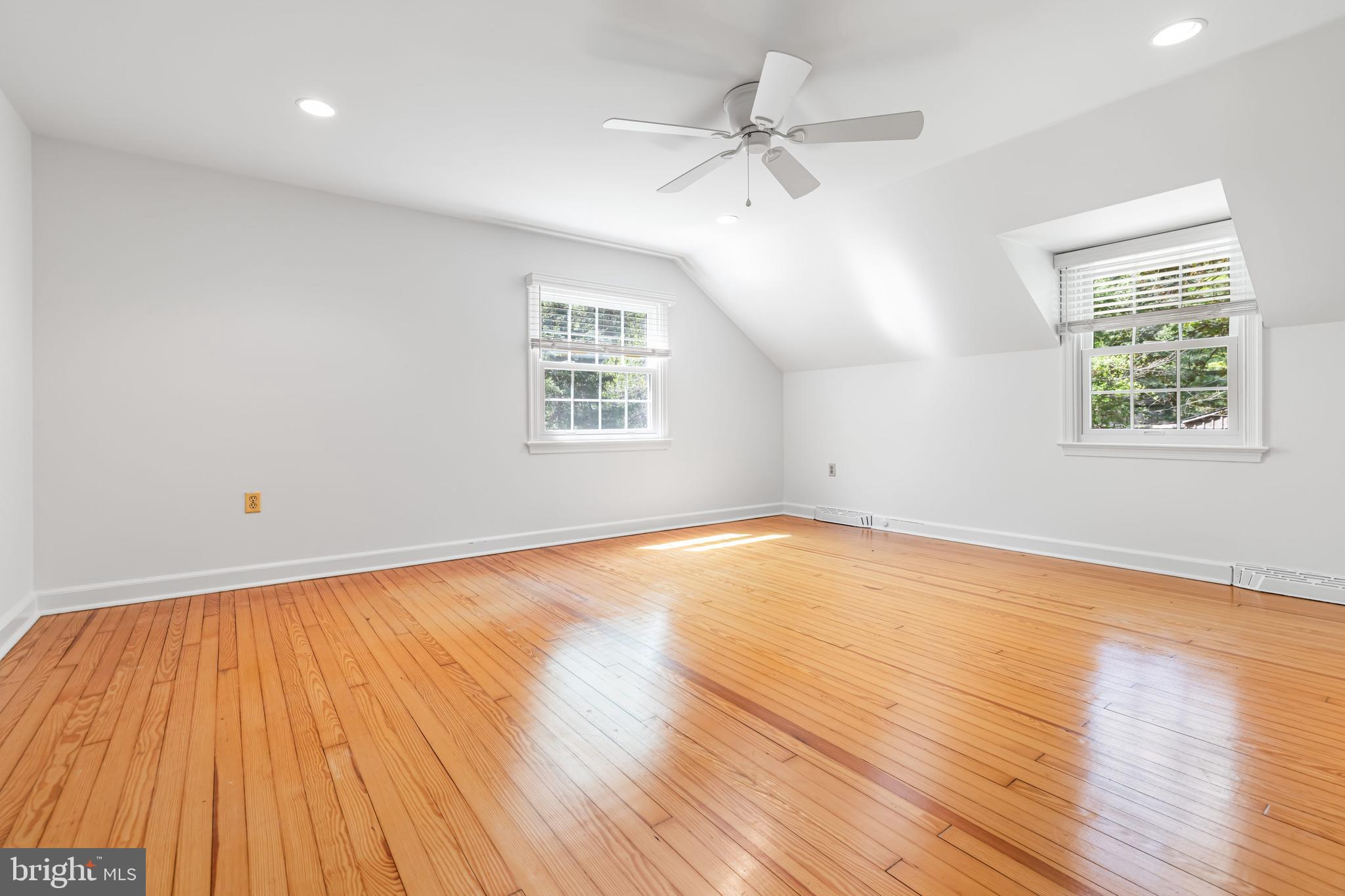 LAFAYETTE HILL - Residential