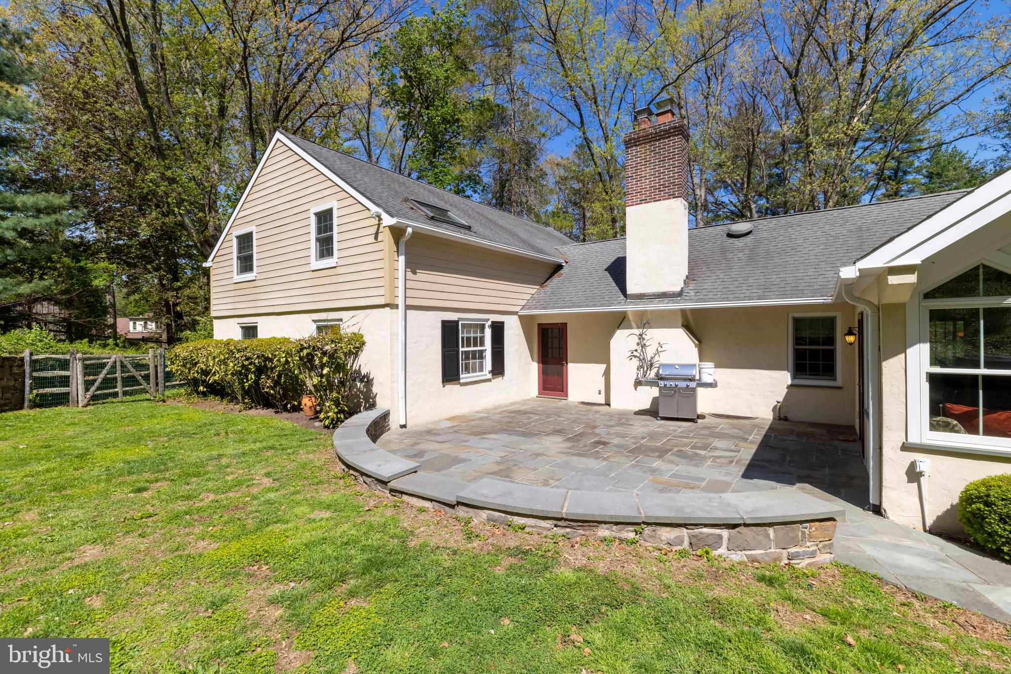 LAFAYETTE HILL - Residential