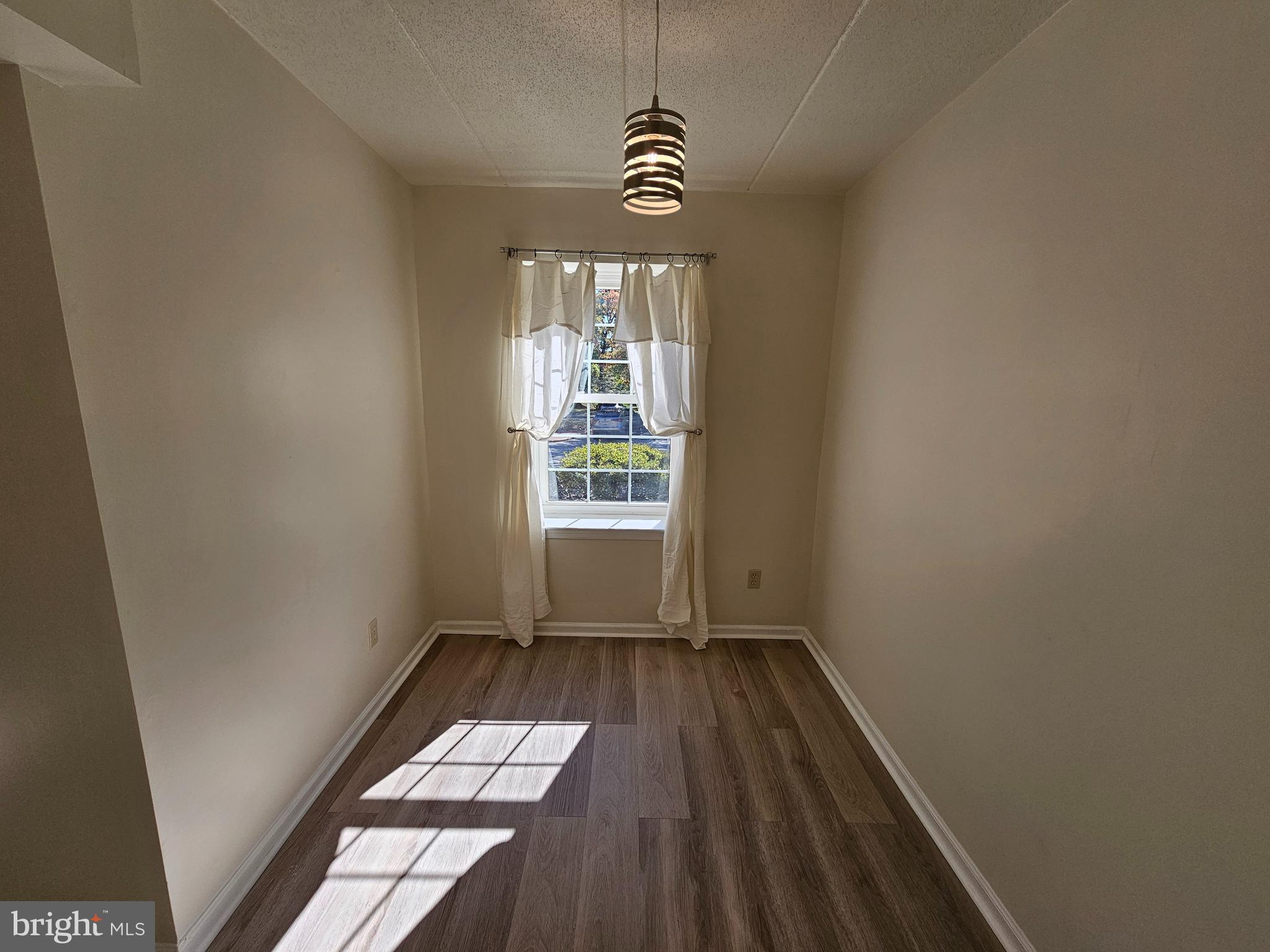 1410 WASHINGTON PLACE 10