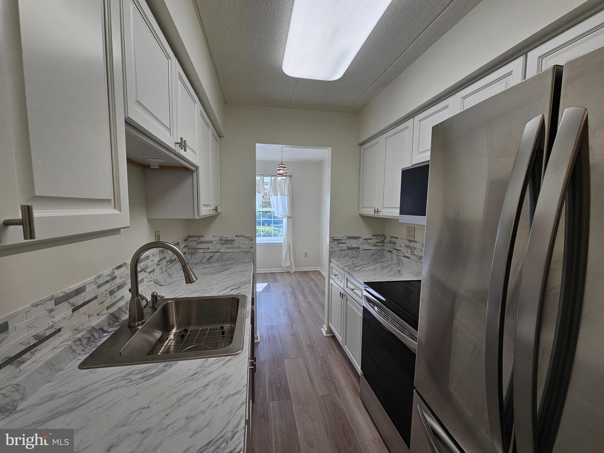 1410 WASHINGTON PLACE 10
