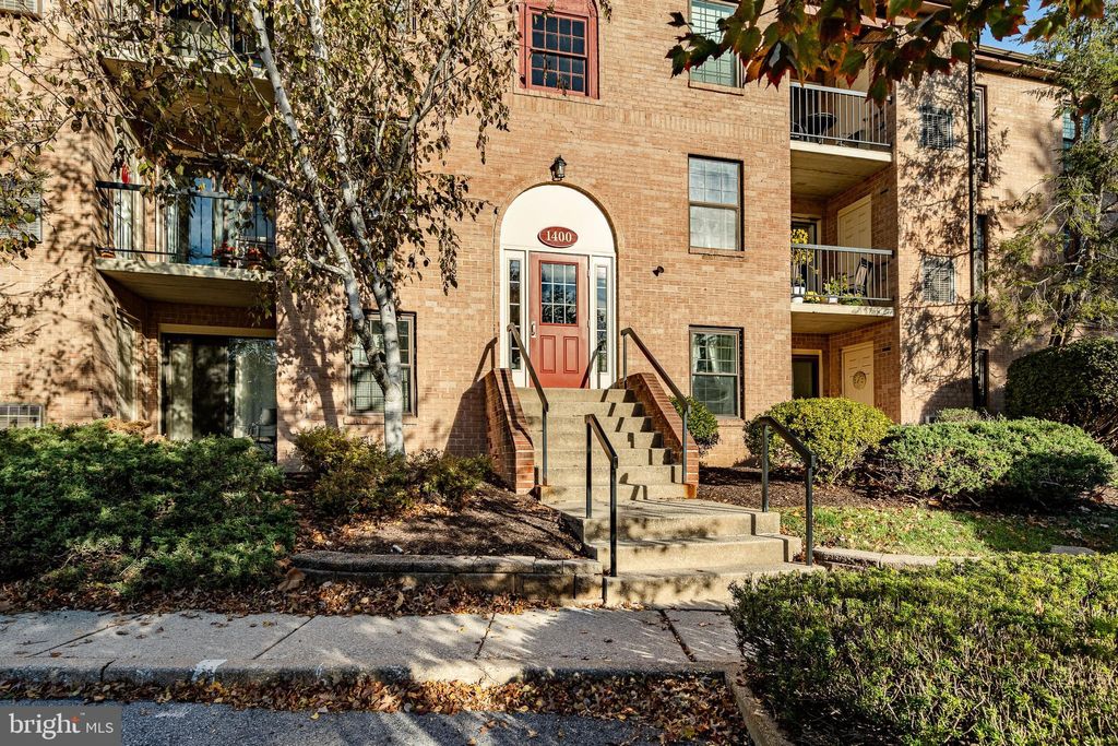 Photo of 1410 Washington Place #10, CHESTERBROOK, PA 19087 (MLS # PACT2111942)