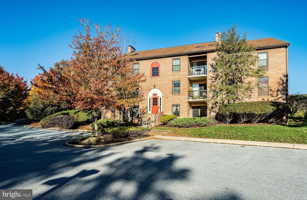 Photo of 1410 Washington Place #10, CHESTERBROOK, PA 19087 (MLS # PACT2111942)