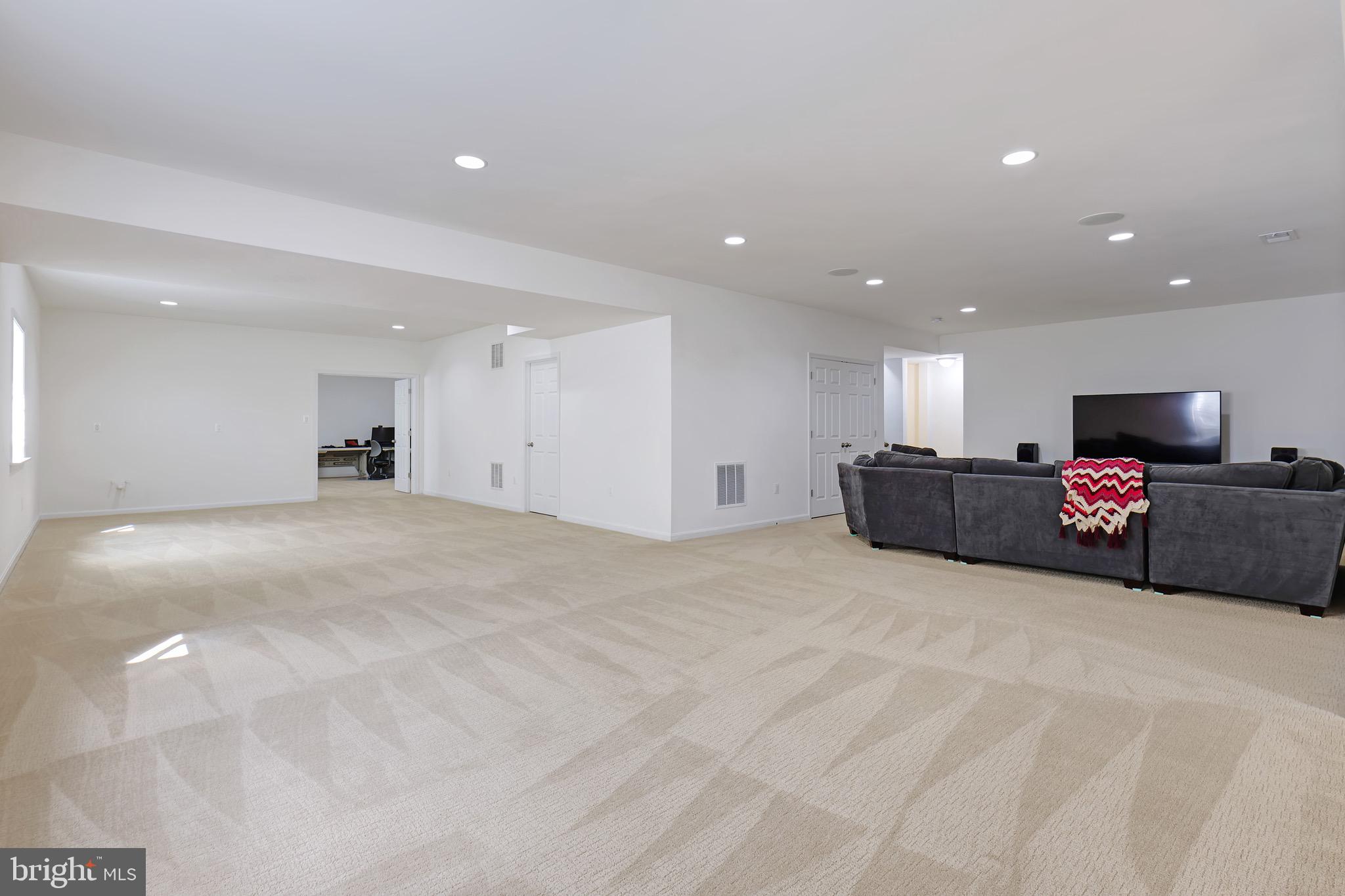 ALDIE ESTATES - Residential