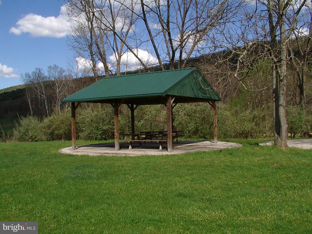 MISTY MEADOWS - Residential