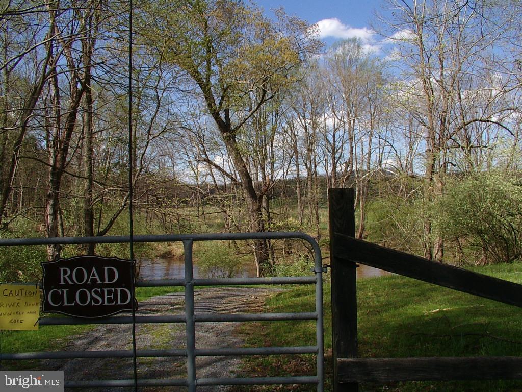 MISTY MEADOWS - Residential