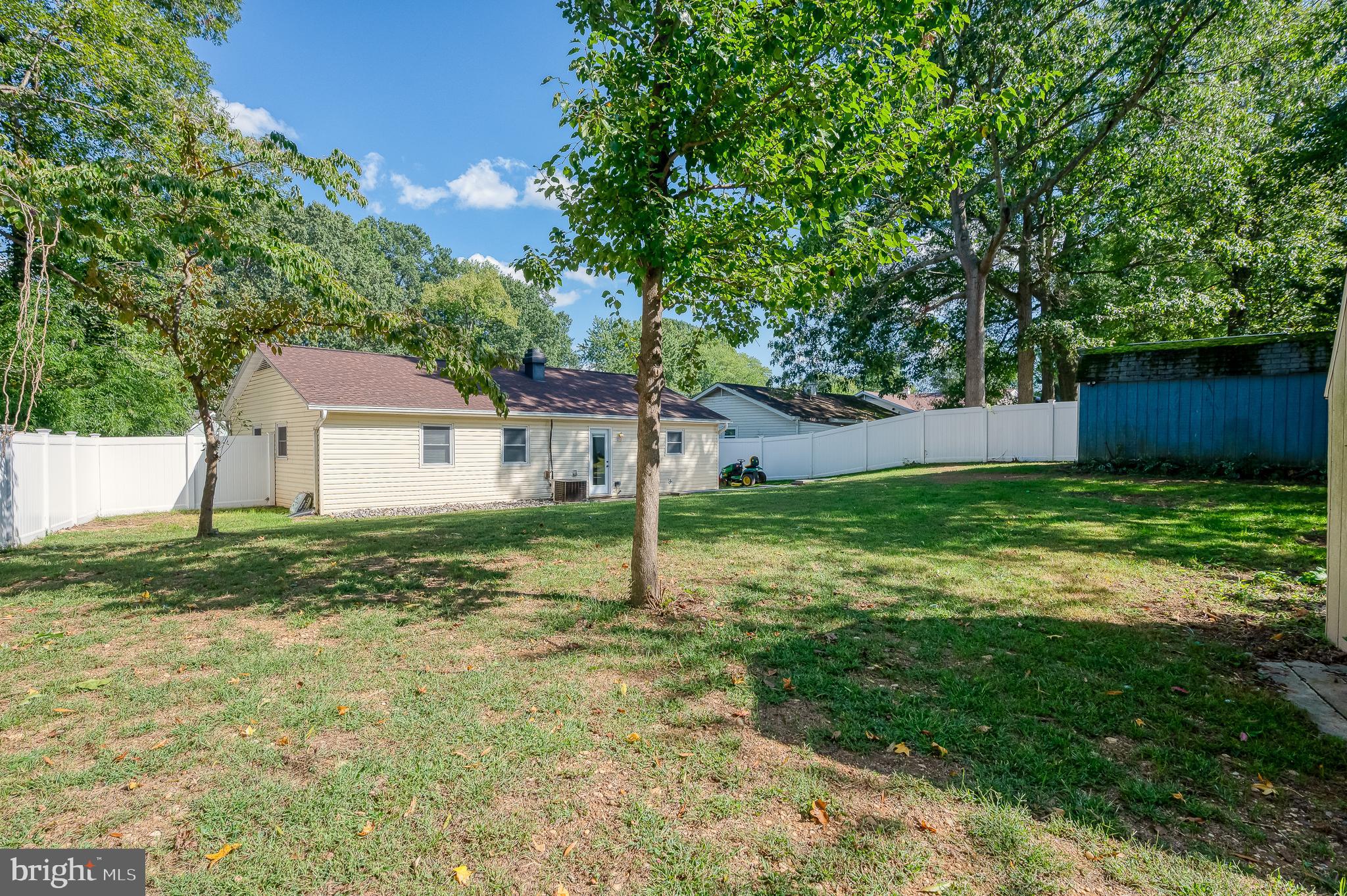 EDGE MEAD - Residential Lease