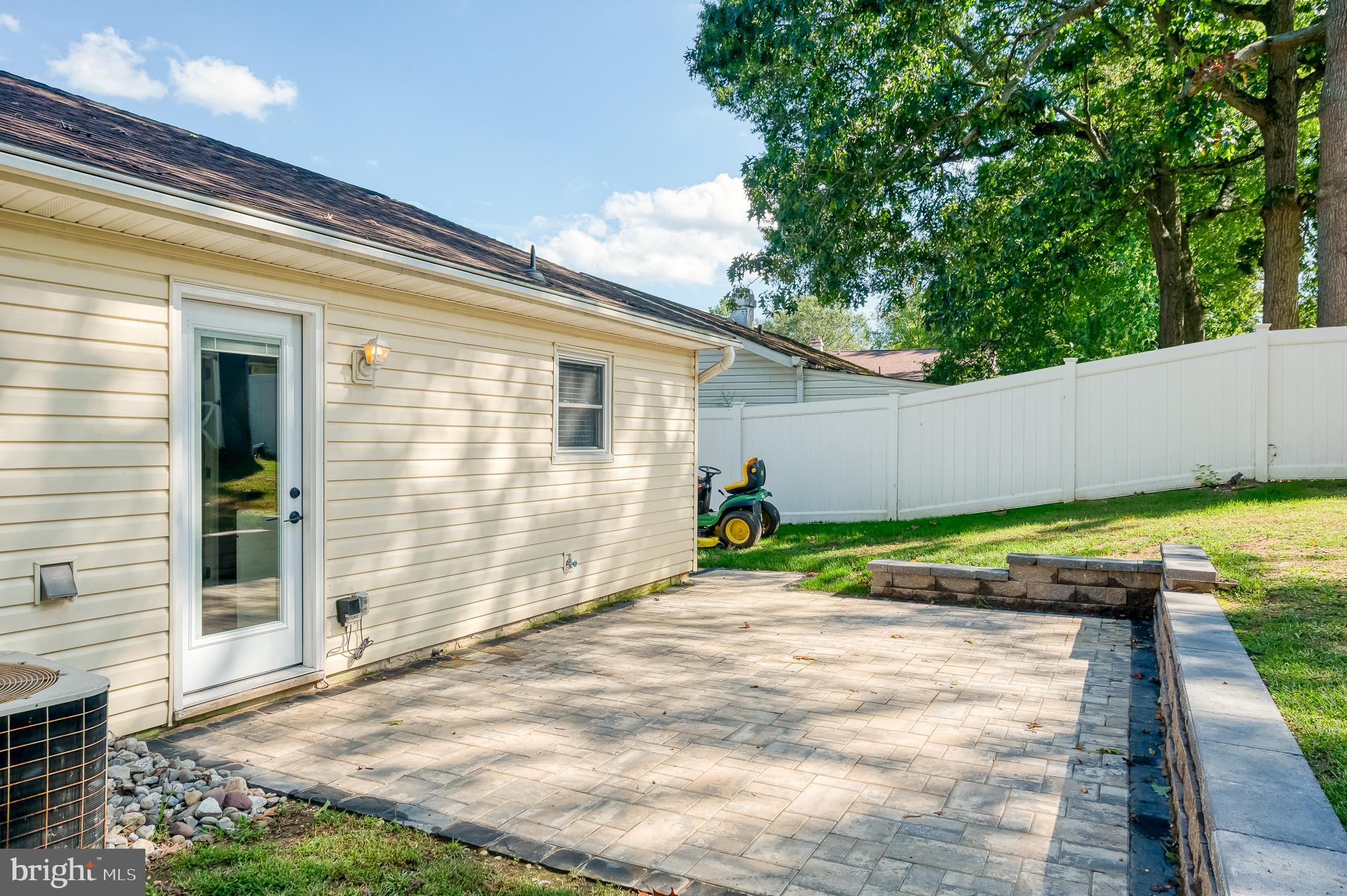 EDGE MEAD - Residential Lease