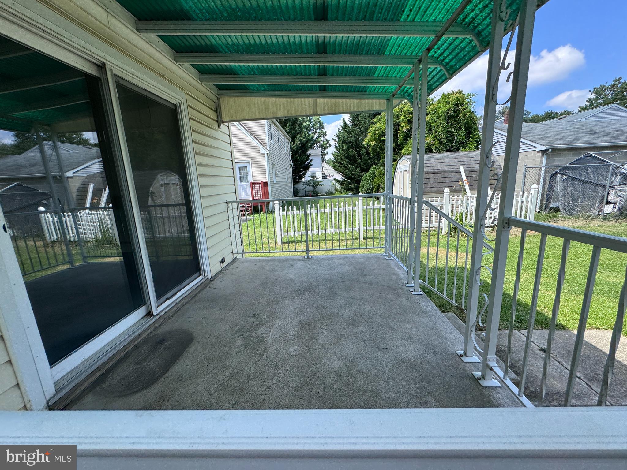 2807 ACADEMY AVENUE
