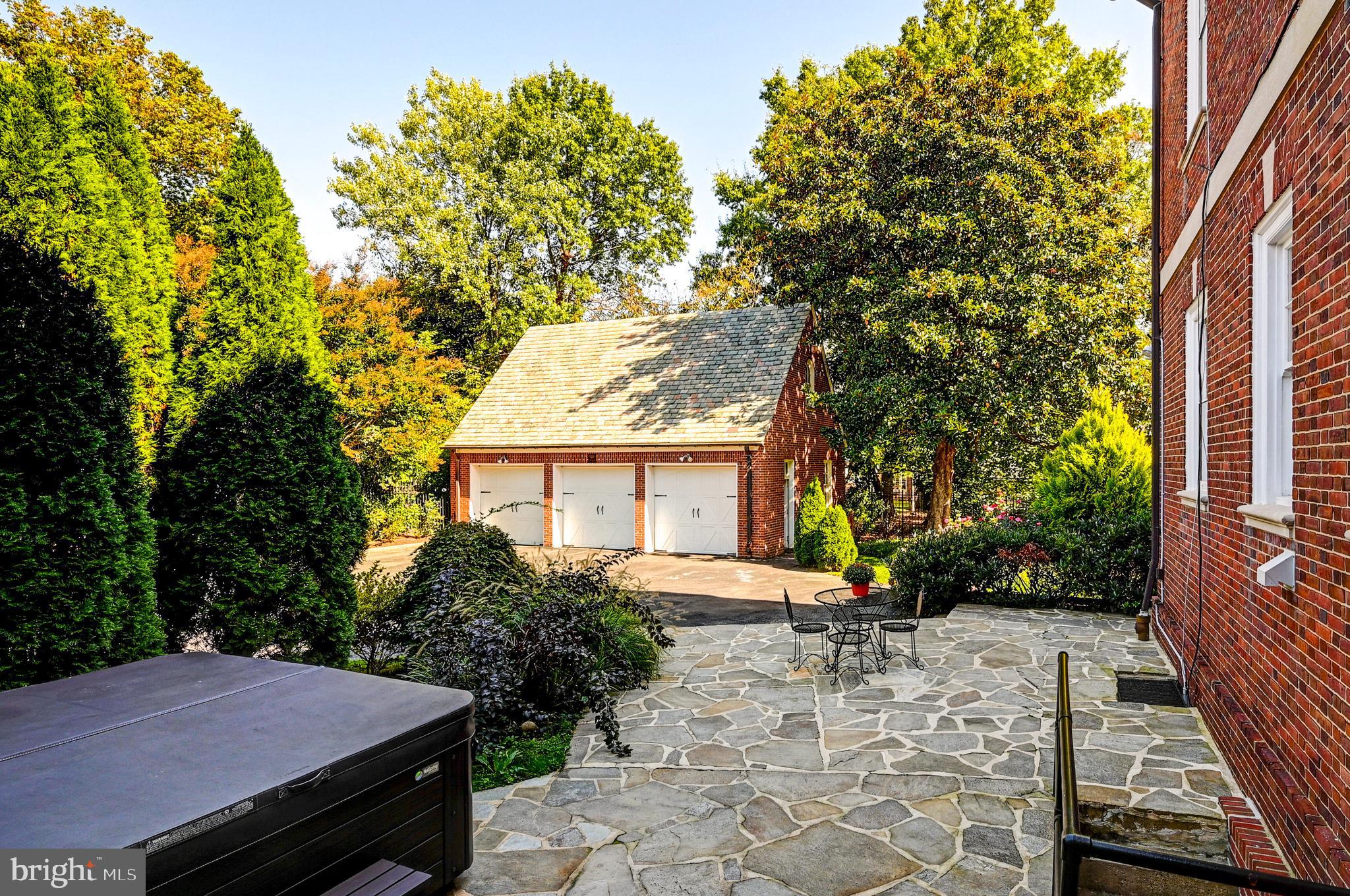 GUILFORD HISTORIC DISTRICT - Residential