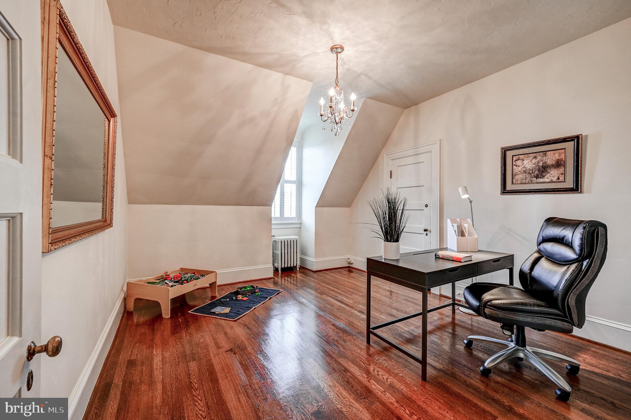 GUILFORD HISTORIC DISTRICT - Residential