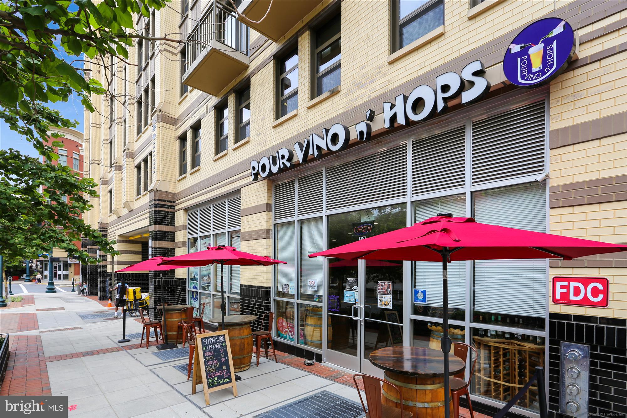 POTOMAC WOODS - Residential Lease