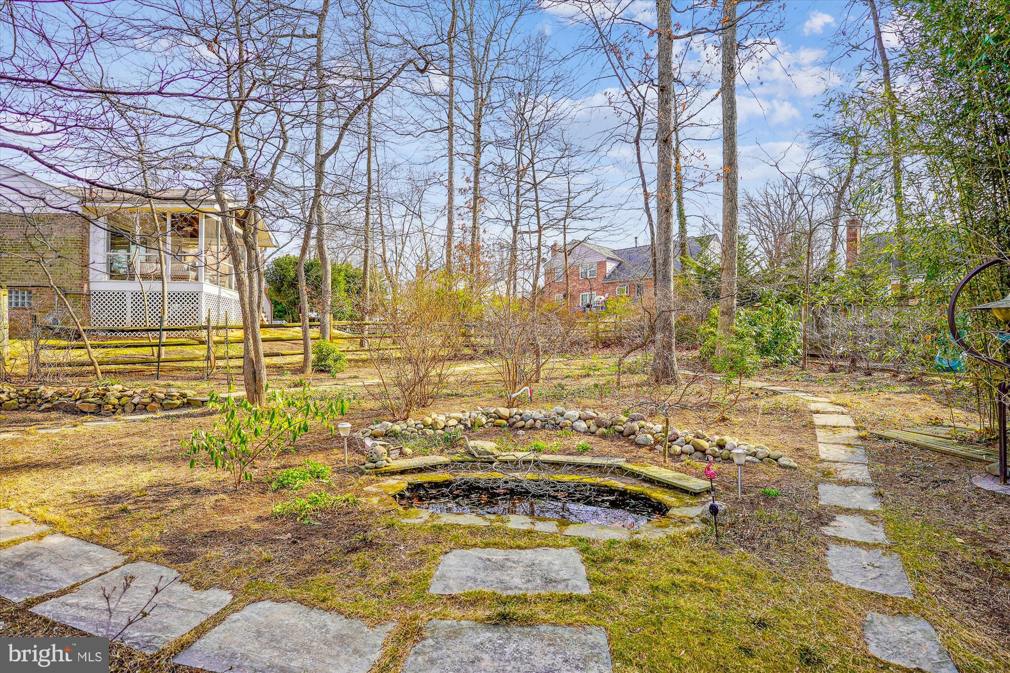 POTOMAC WOODS - Residential Lease