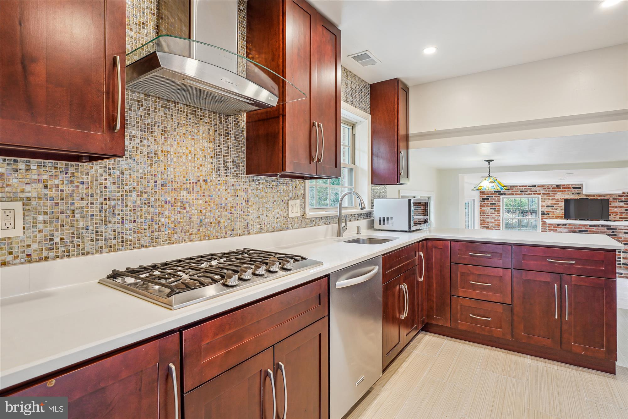 POTOMAC WOODS - Residential Lease