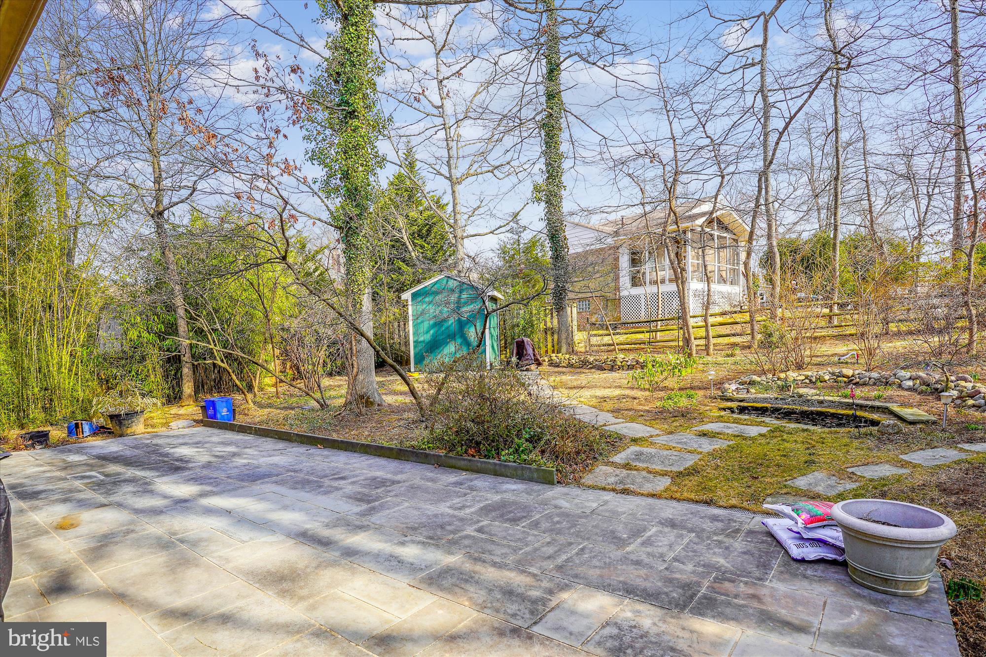 POTOMAC WOODS - Residential Lease