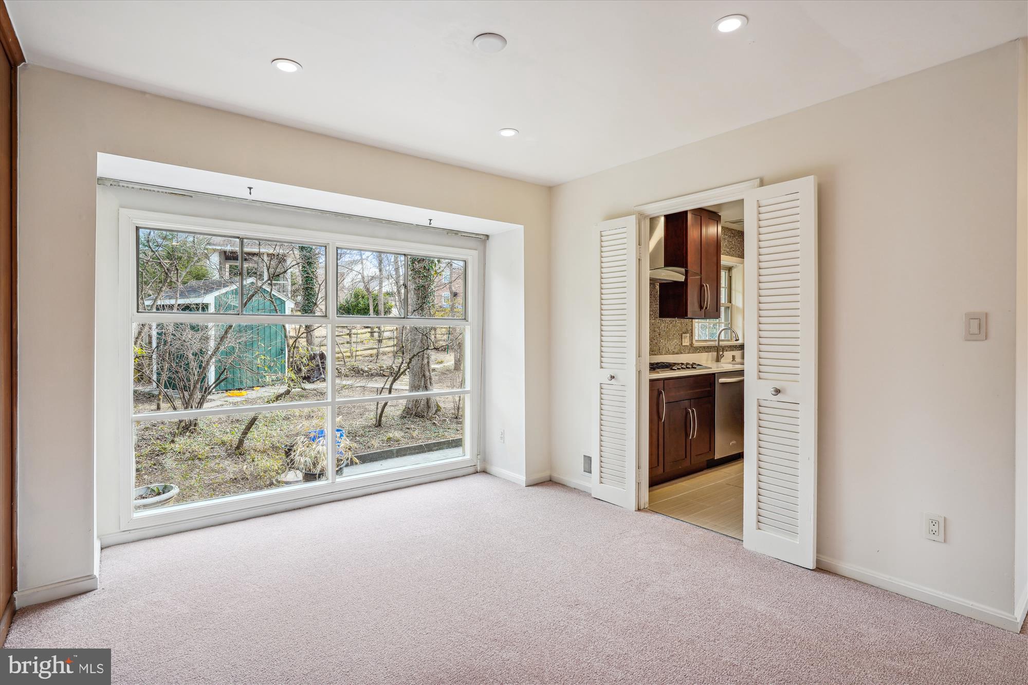 POTOMAC WOODS - Residential Lease