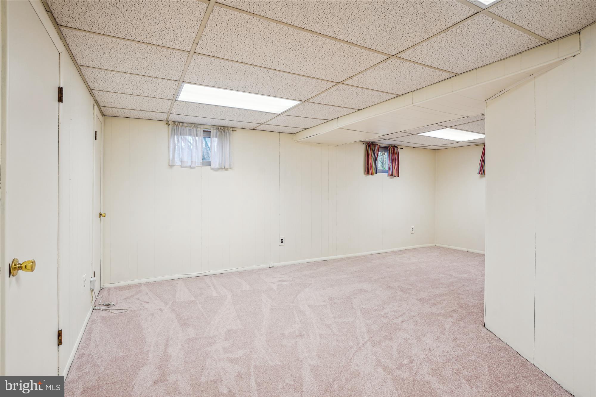 POTOMAC WOODS - Residential Lease