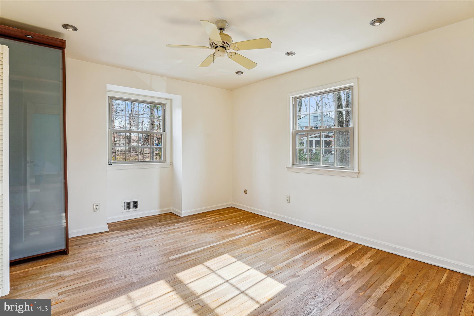 POTOMAC WOODS - Residential Lease