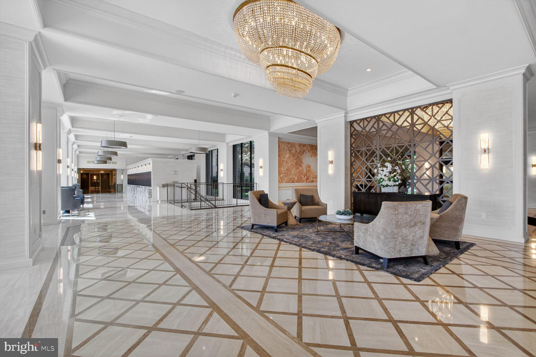 PROMENADE TOWERS - Residential