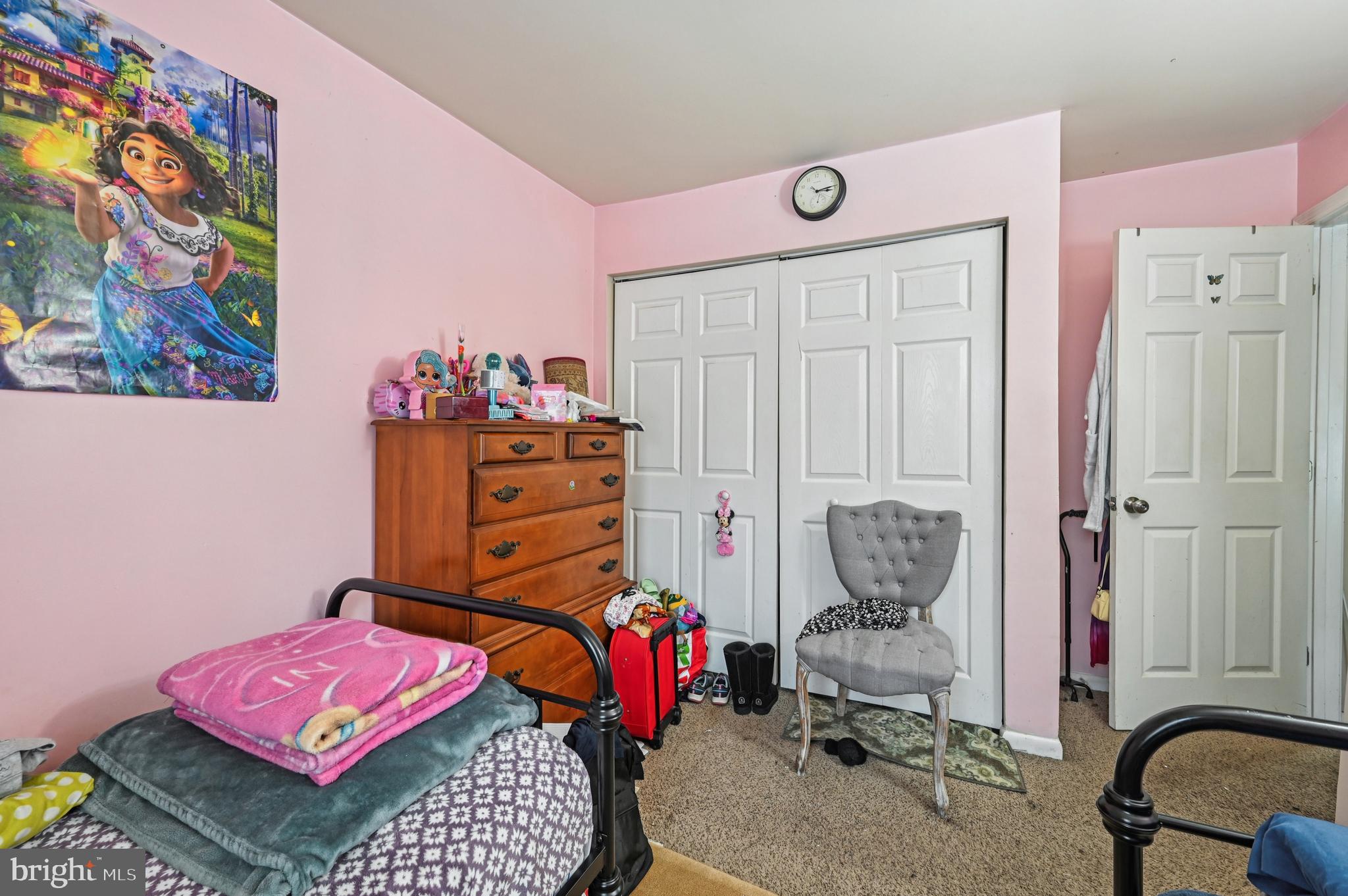 CHASE MANOR - Residential